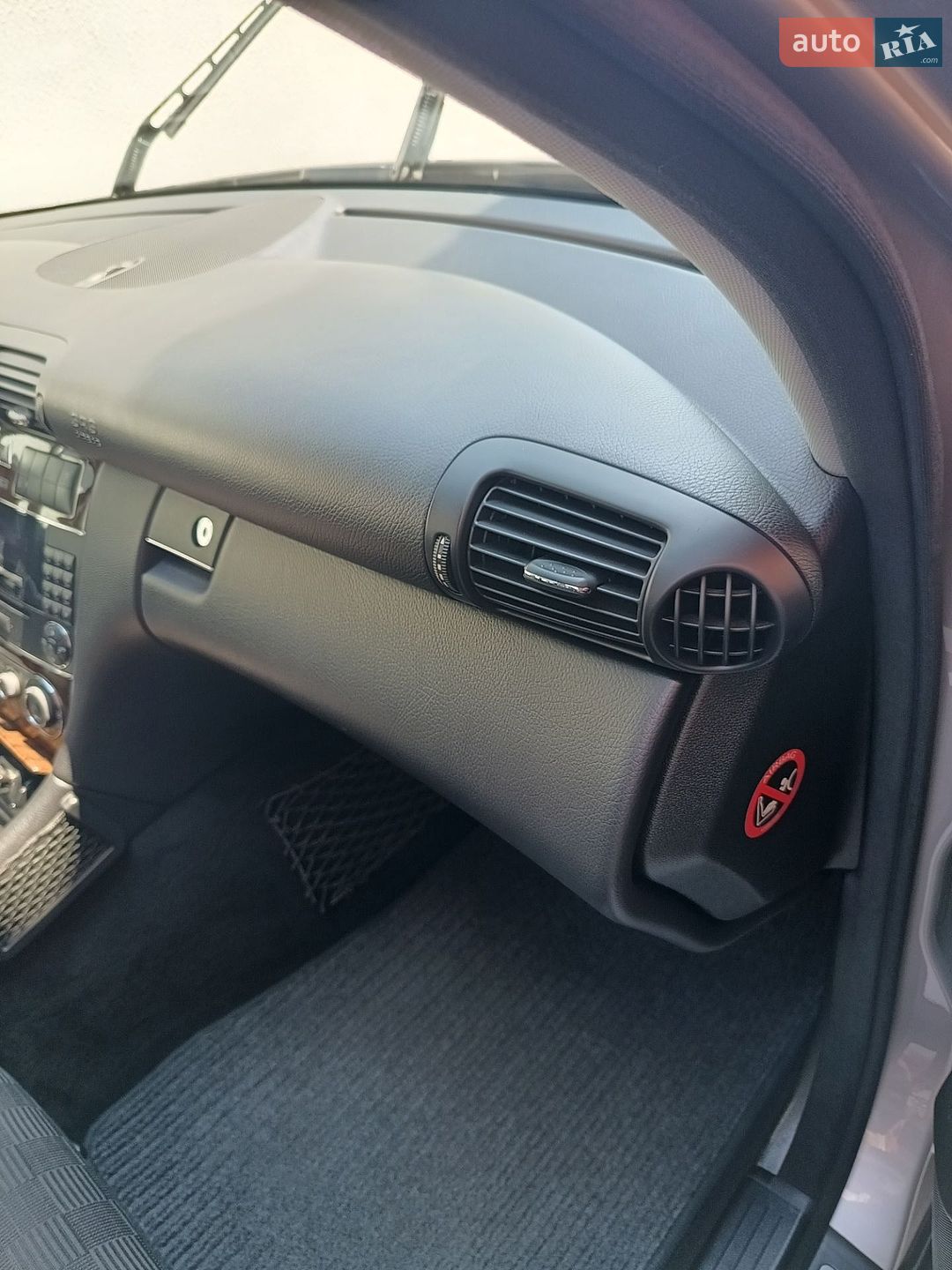 Mercedes-Benz C-Class 2004 VIN WDB2032461F667136 фото оголошення 22 з 39
