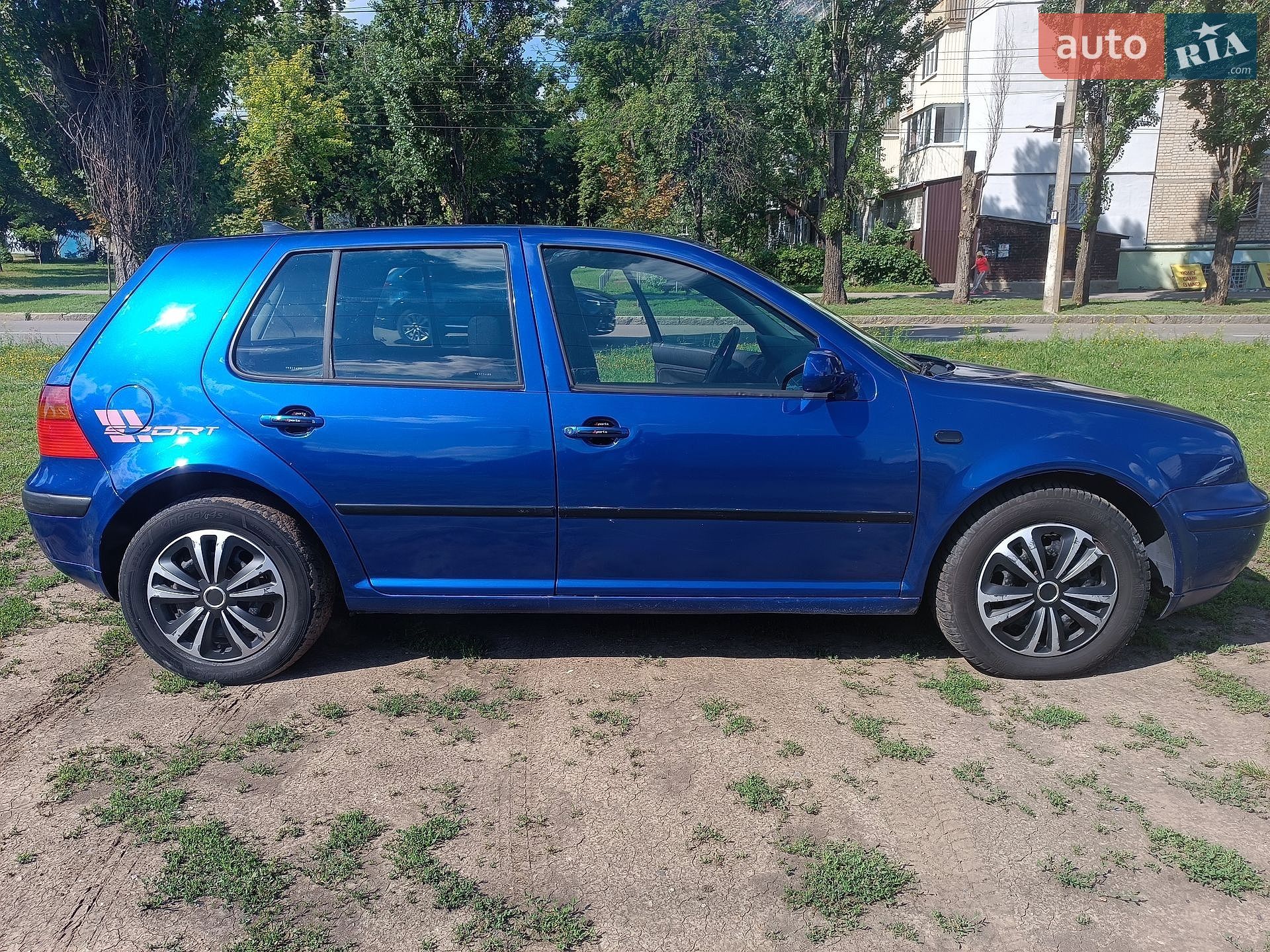Volkswagen Golf 2000 VIN WVWZZZ1JZYW511499 фото оголошення 2 з 9