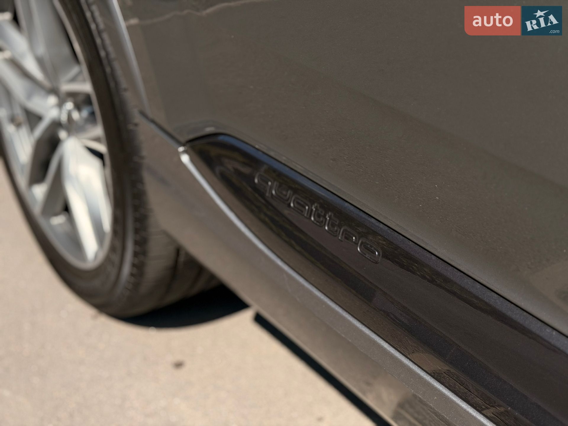 Audi SQ7 2018 VIN WAUZZZ4M1JD050072 фото оголошення 13 з 38