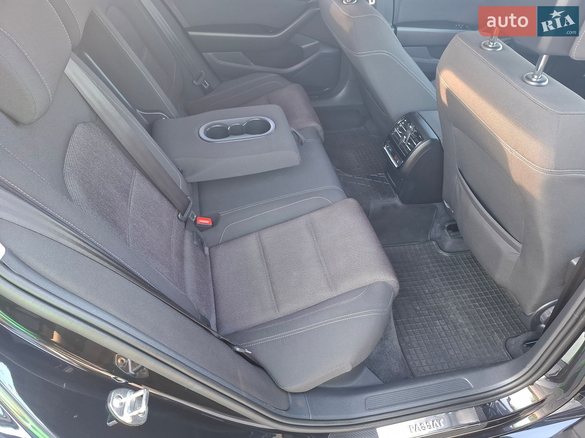 Volkswagen Passat 2017 VIN WVWZZZ3CZHE171049 фото оголошення 25 з 29