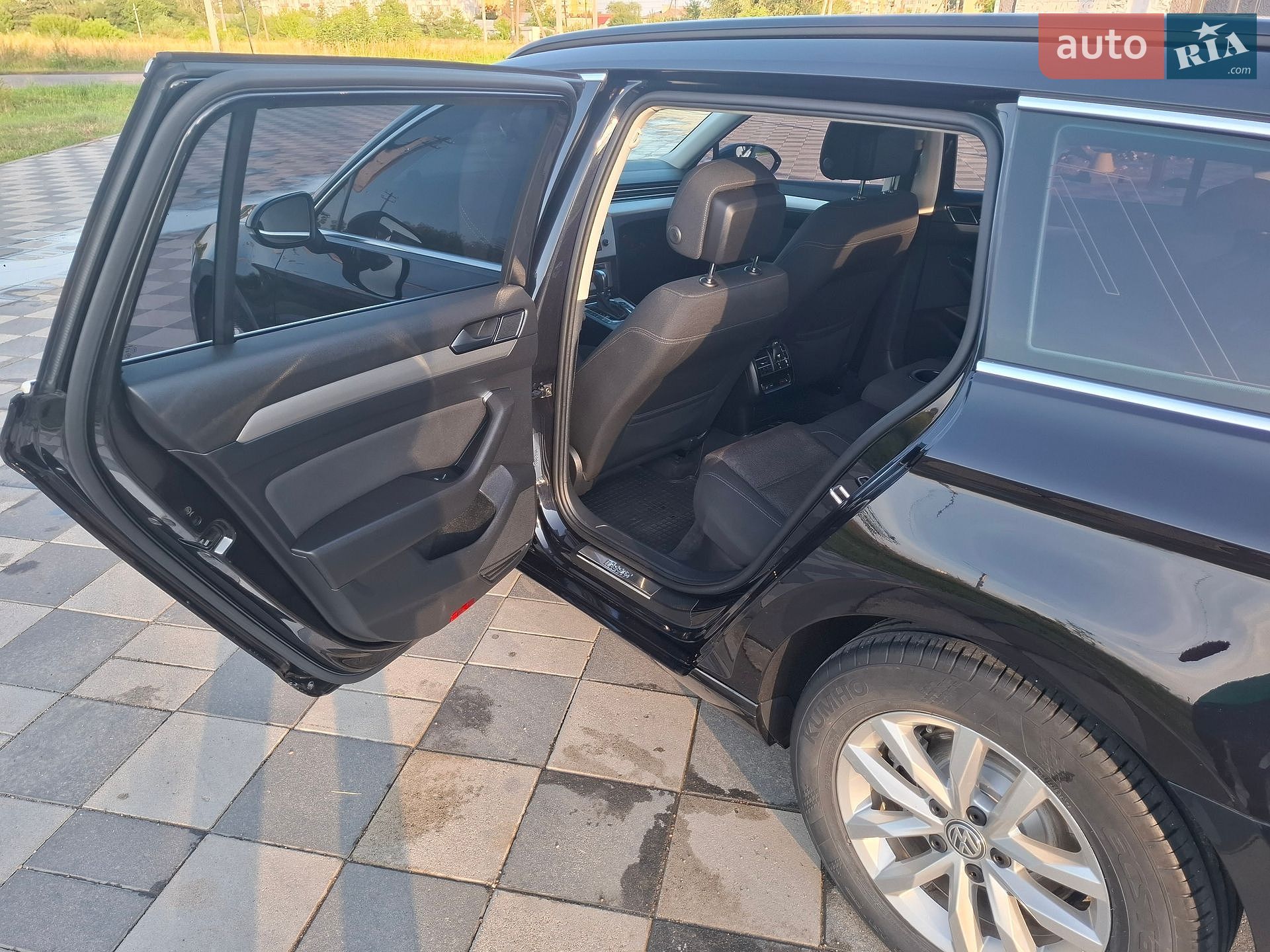 Volkswagen Passat 2017 VIN WVWZZZ3CZHE171049 фото оголошення 28 з 29