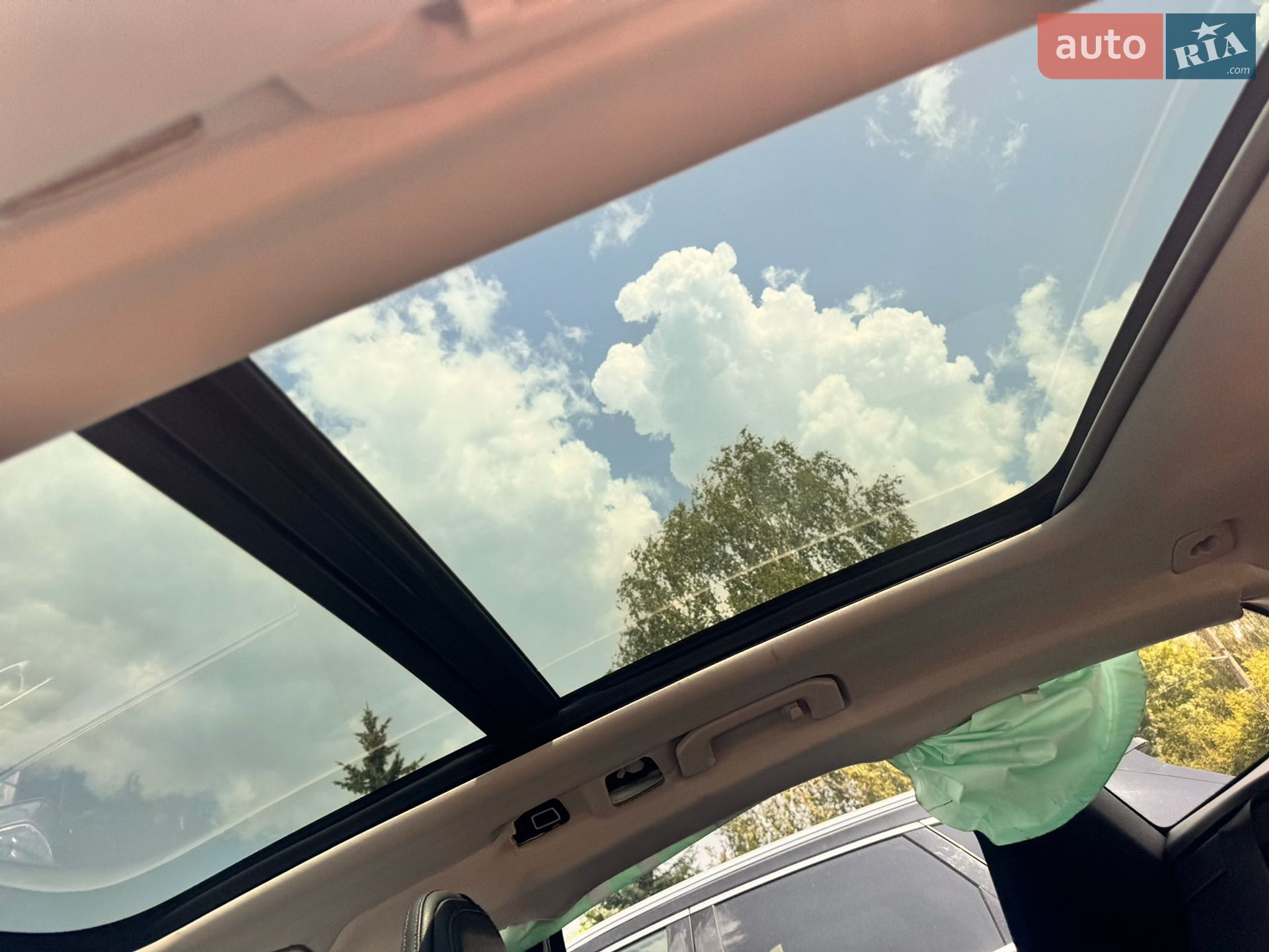 Volvo Xc60 2024 VIN YV4L12RL7R1879777 фото оголошення 2 з 16