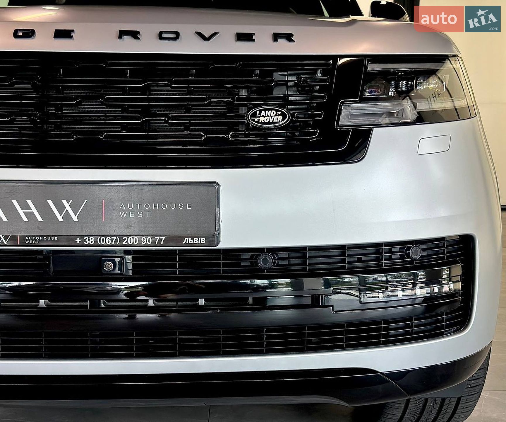 Land Rover Range Rover 2024 VIN SALKA9B4XRA077081 фото оголошення 4 з 44