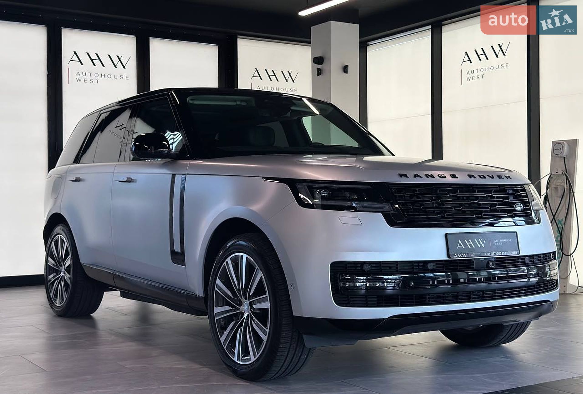 Land Rover Range Rover 2024 VIN SALKA9B4XRA077081 фото оголошення 8 з 44
