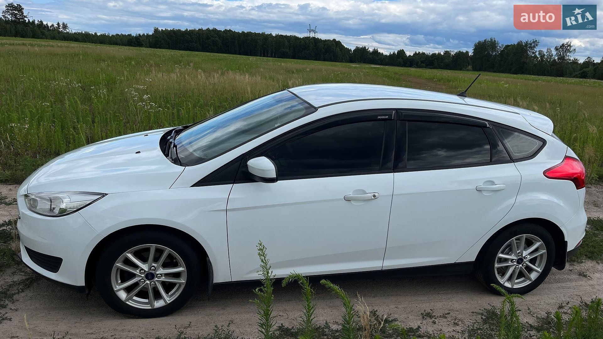 Ford Focus 2017 VIN WF05XXGCC5HB38030 фото оголошення 7 з 162