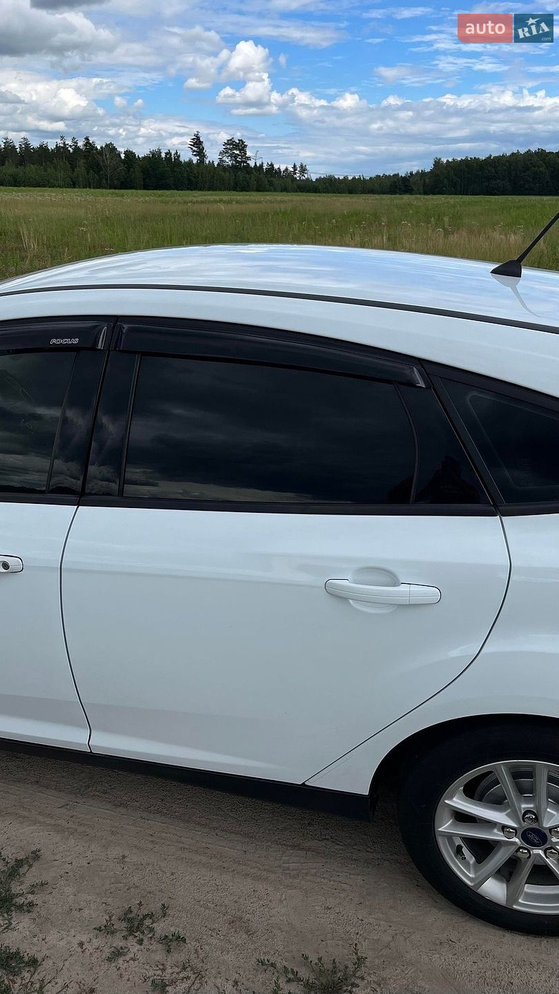 Ford Focus 2017 VIN WF05XXGCC5HB38030 фото оголошення 10 з 162