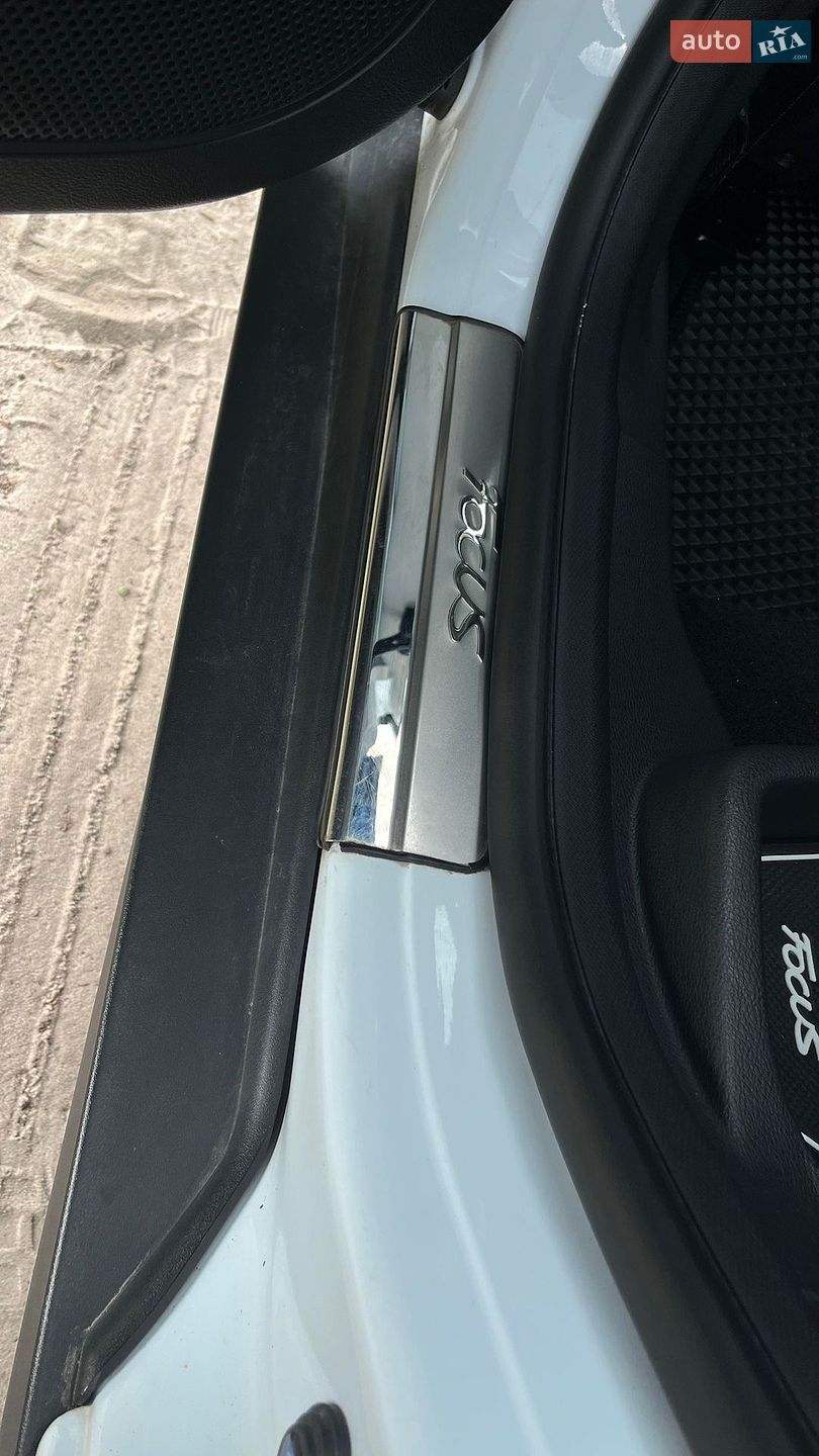 Ford Focus 2017 VIN WF05XXGCC5HB38030 фото оголошення 92 з 162