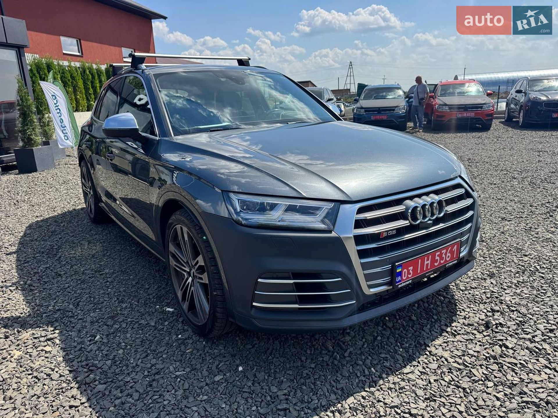 Audi SQ5 2017 VIN WA1C4AFY5J2014920 фото оголошення 3 з 36