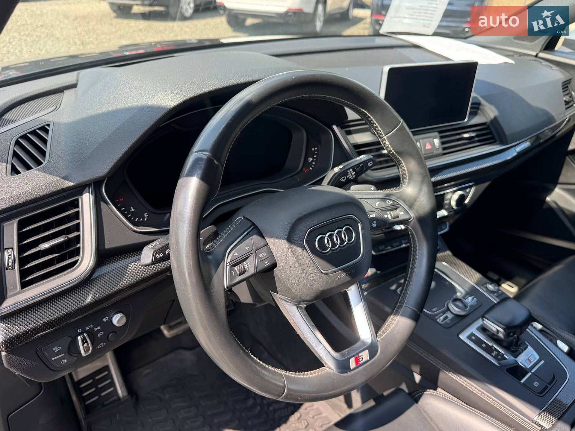 Audi SQ5 2017 VIN WA1C4AFY5J2014920 фото оголошення 12 з 36