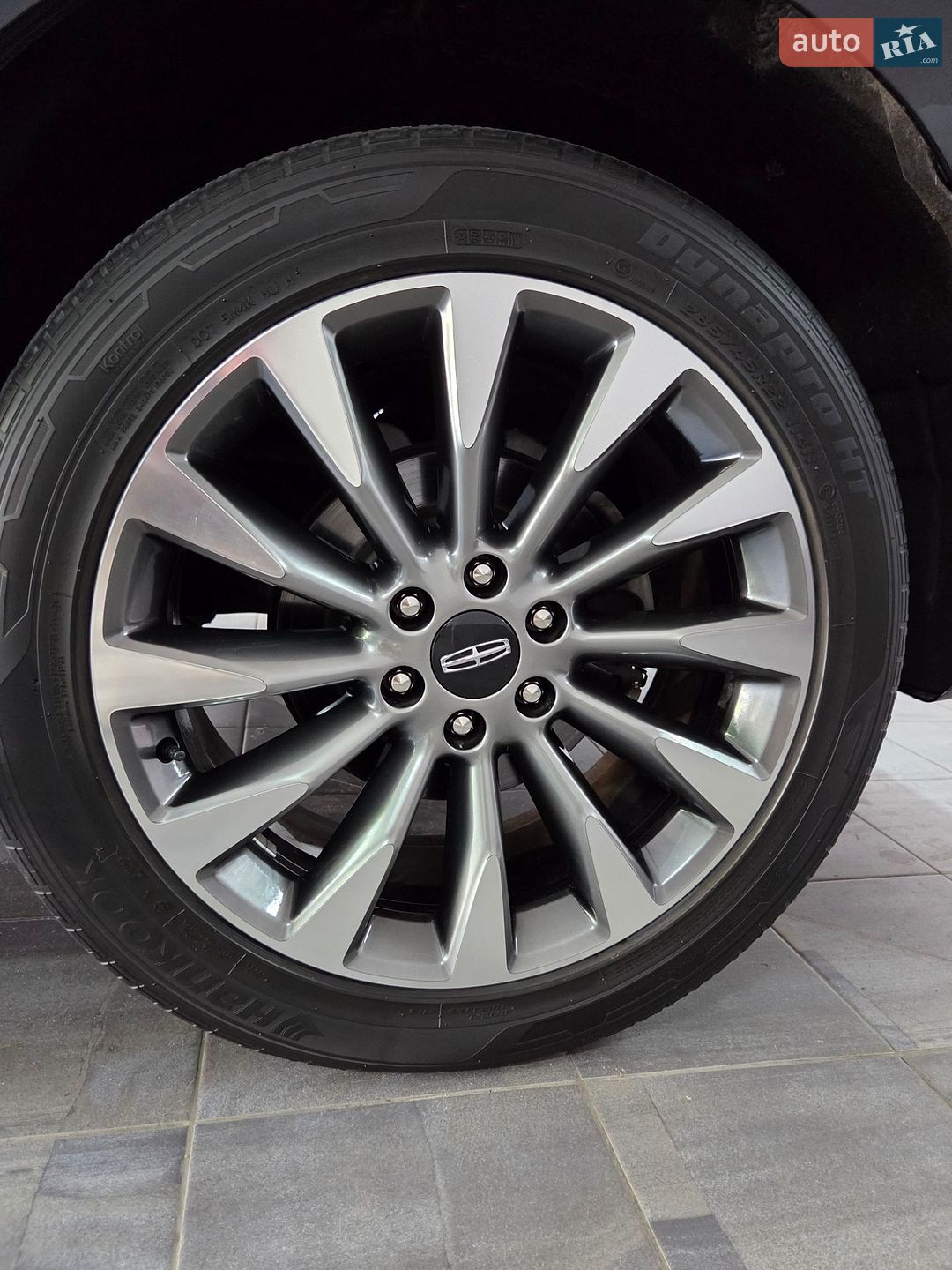 Lincoln Navigator 2019 VIN 5LMJJ2HT3KEL14607 фото оголошення 8 з 100