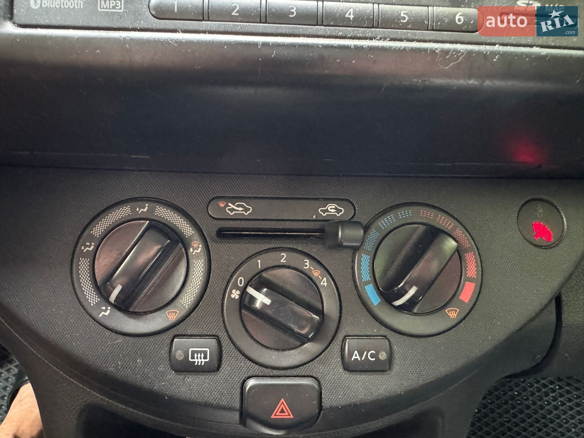Nissan Note 2009 VIN SJNFAAE11U2012051 фото оголошення 14 з 48