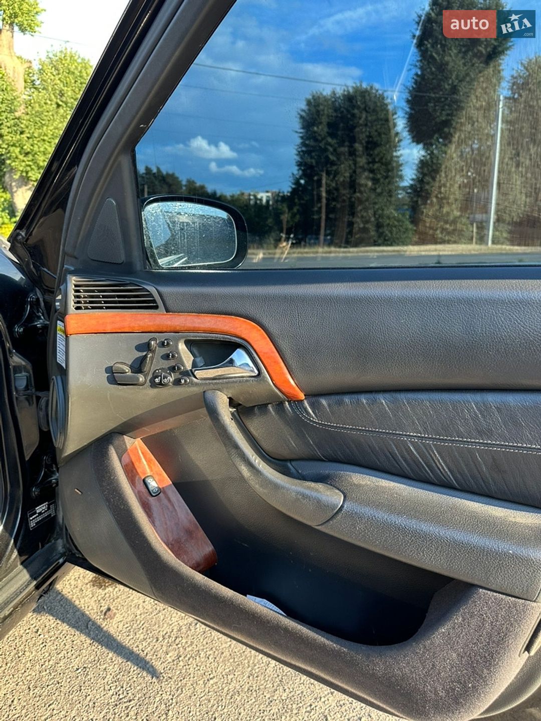 Mercedes-Benz S-Class 1999 VIN WDBNG70J1YA026596 фото оголошення 22 з 32