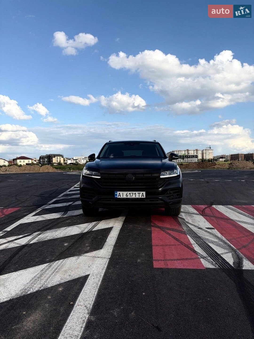Volkswagen Touareg 2024 VIN WVGZZZCR7SD001262 фото оголошення 2 з 30