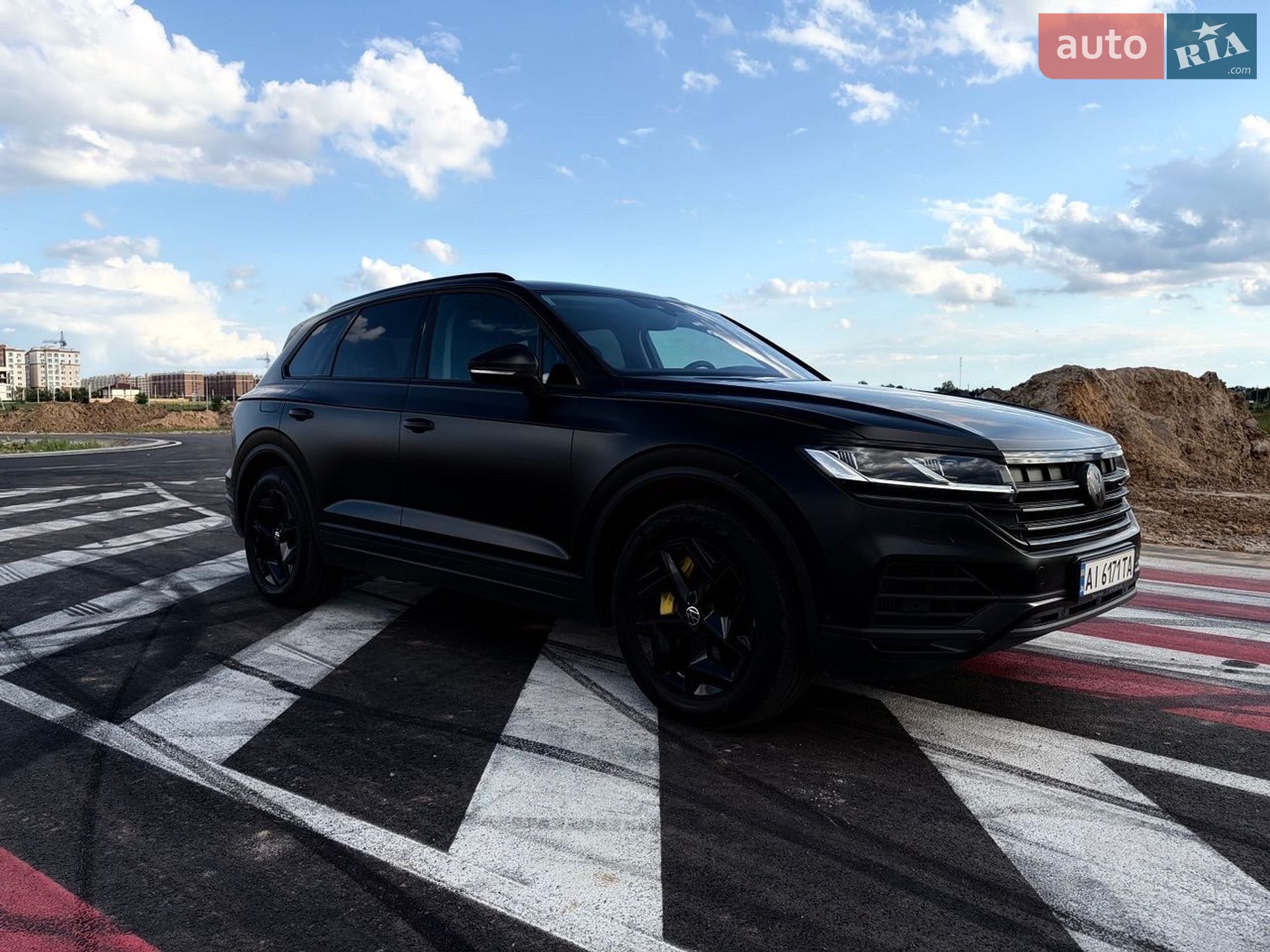 Volkswagen Touareg 2024 VIN WVGZZZCR7SD001262 фото оголошення 3 з 30