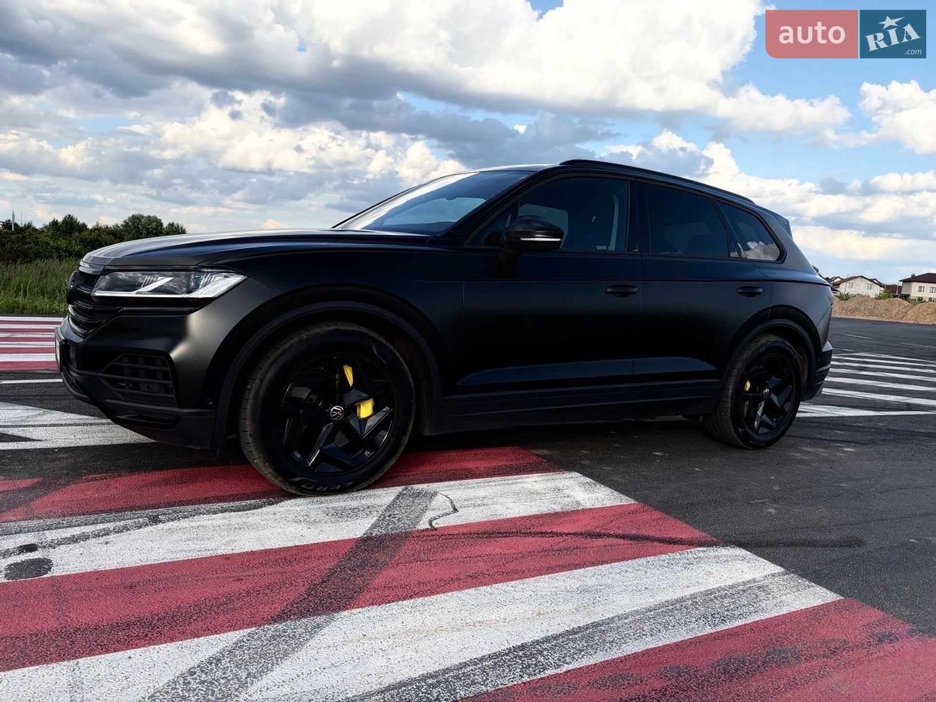 Volkswagen Touareg 2024 VIN WVGZZZCR7SD001262 фото оголошення 4 з 30