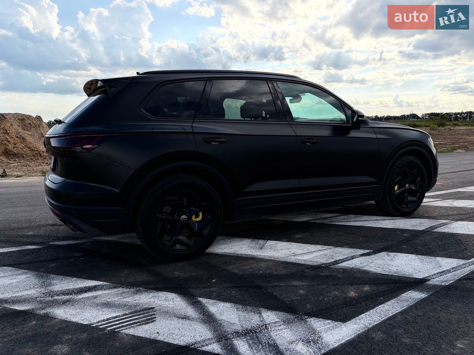 Volkswagen Touareg 2024 VIN WVGZZZCR7SD001262 фото оголошення 17 з 30