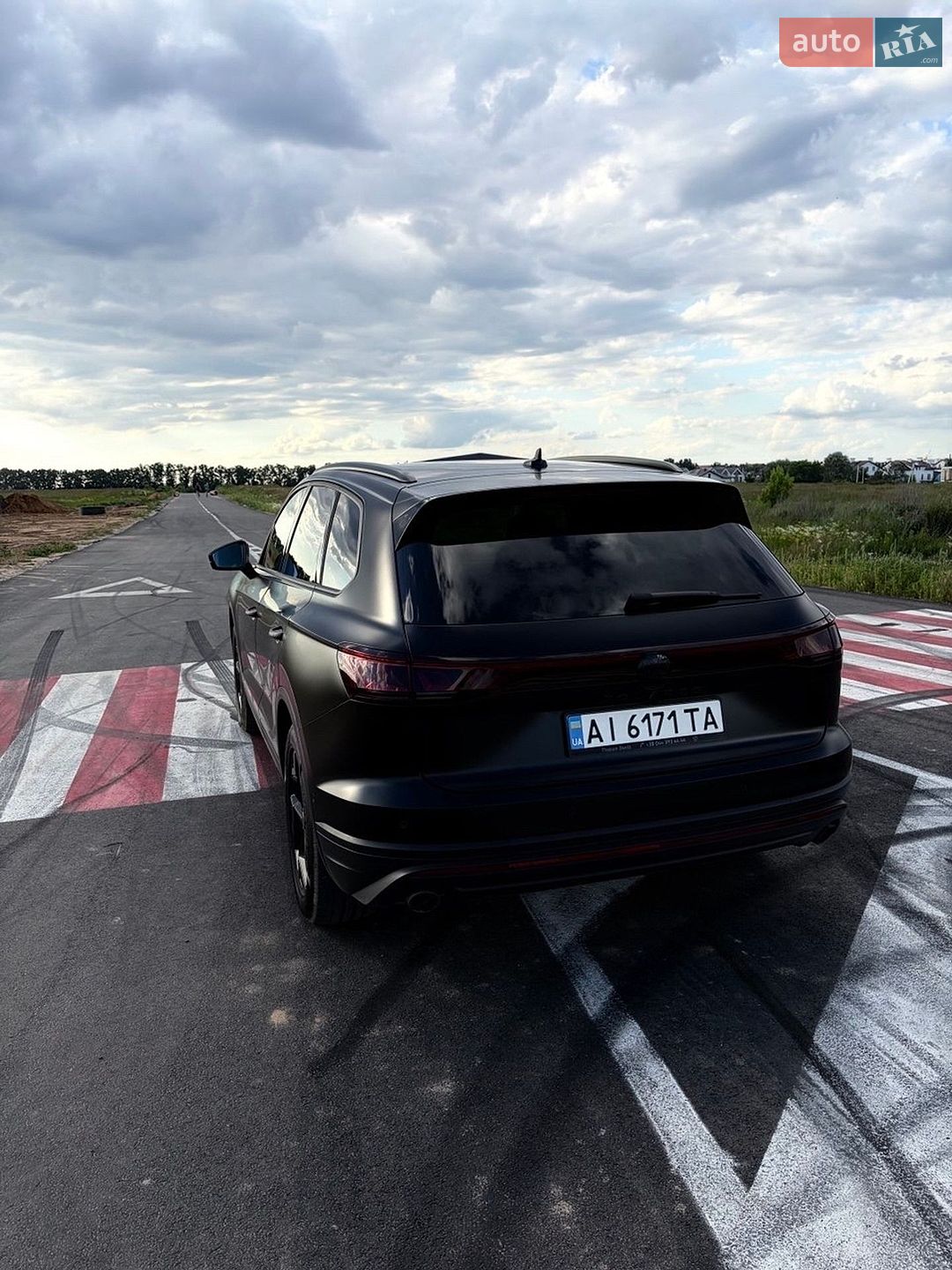 Volkswagen Touareg 2024 VIN WVGZZZCR7SD001262 фото оголошення 18 з 30