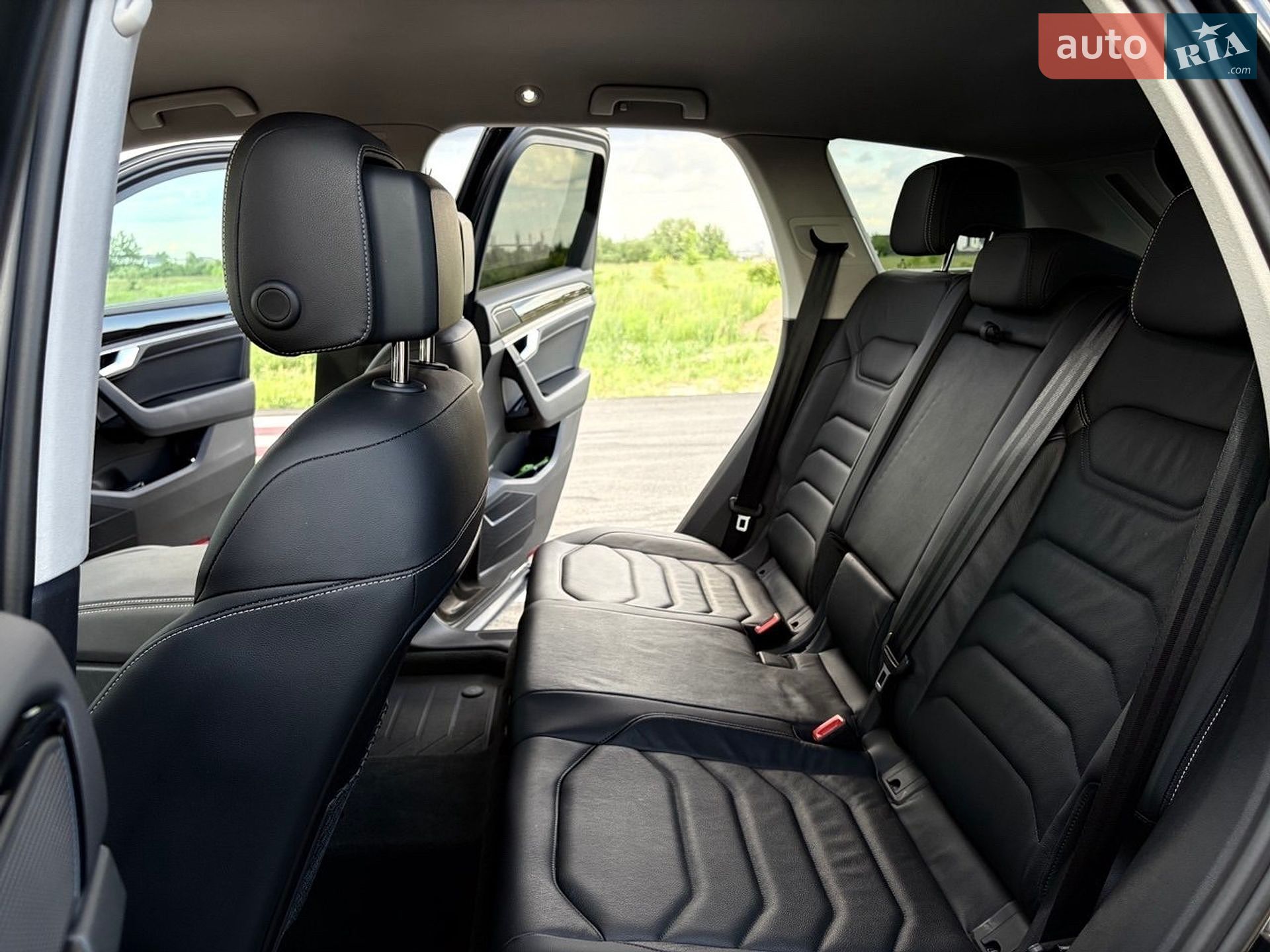Volkswagen Touareg 2024 VIN WVGZZZCR7SD001262 фото оголошення 25 з 30