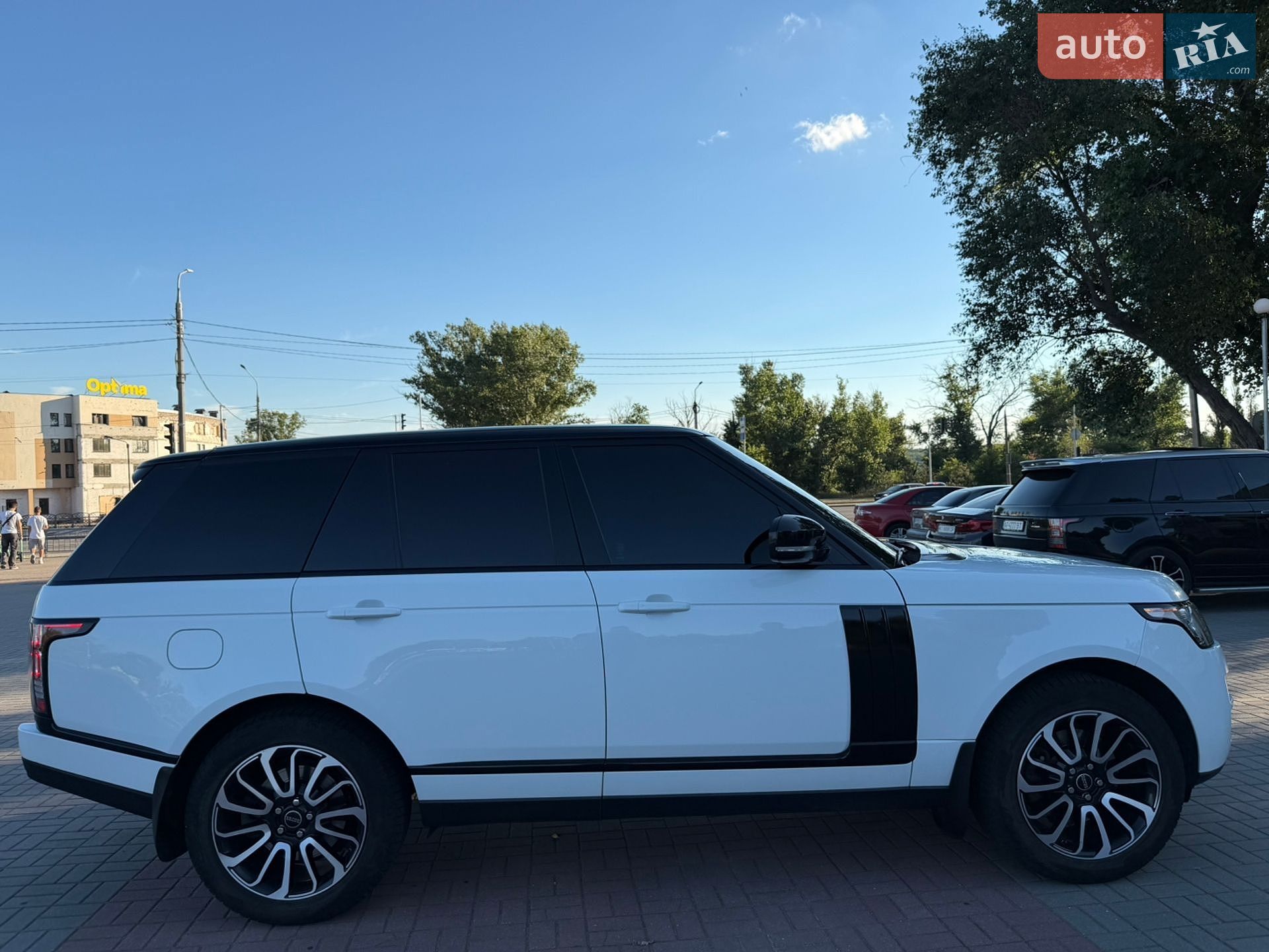 Land Rover Range Rover 2015 VIN SALGA2KFXGA256846 фото оголошення 2 з 17