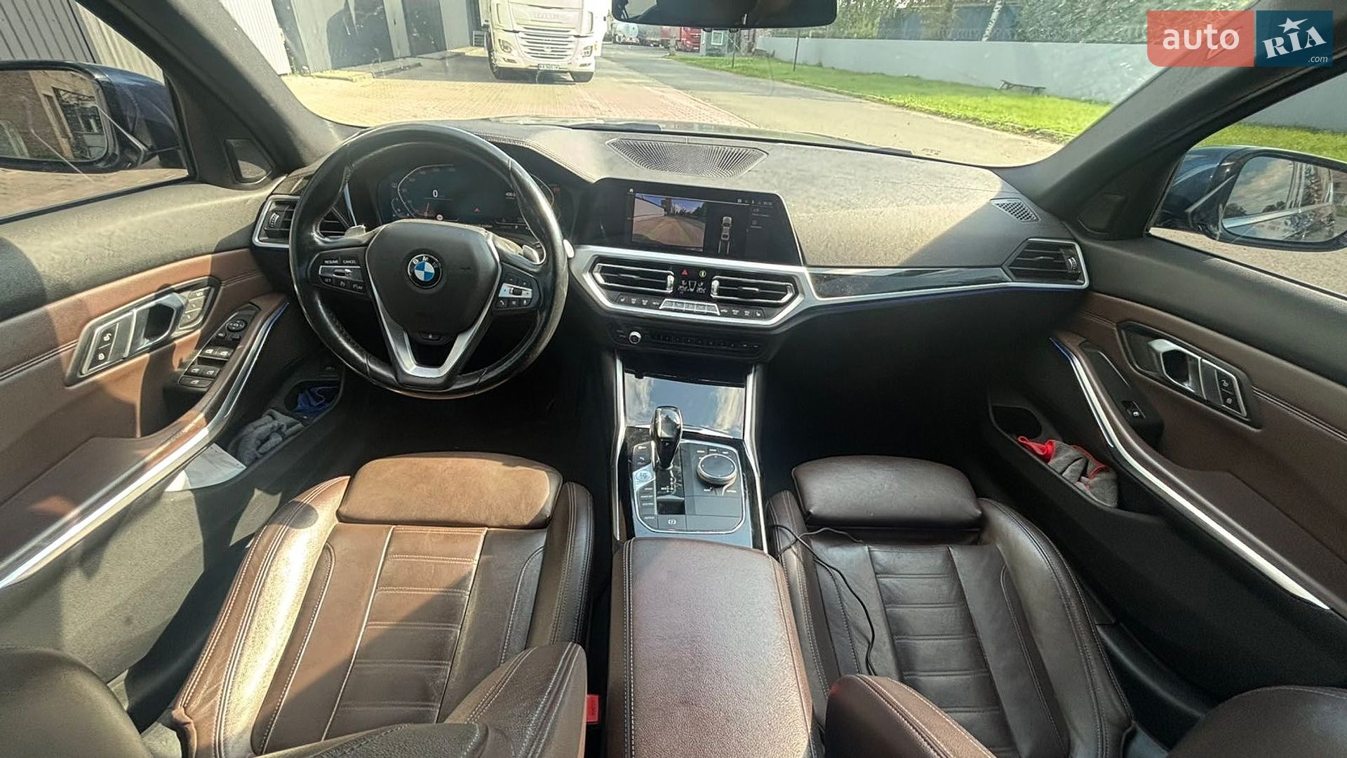BMW 3 Series 2019 VIN WBA5R7C52KAJ83780 фото оголошення 8 з 17
