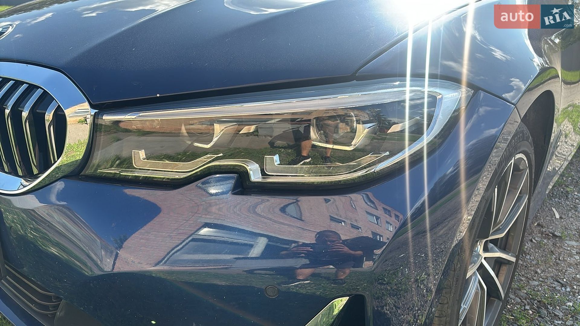 BMW 3 Series 2019 VIN WBA5R7C52KAJ83780 фото оголошення 5 з 17