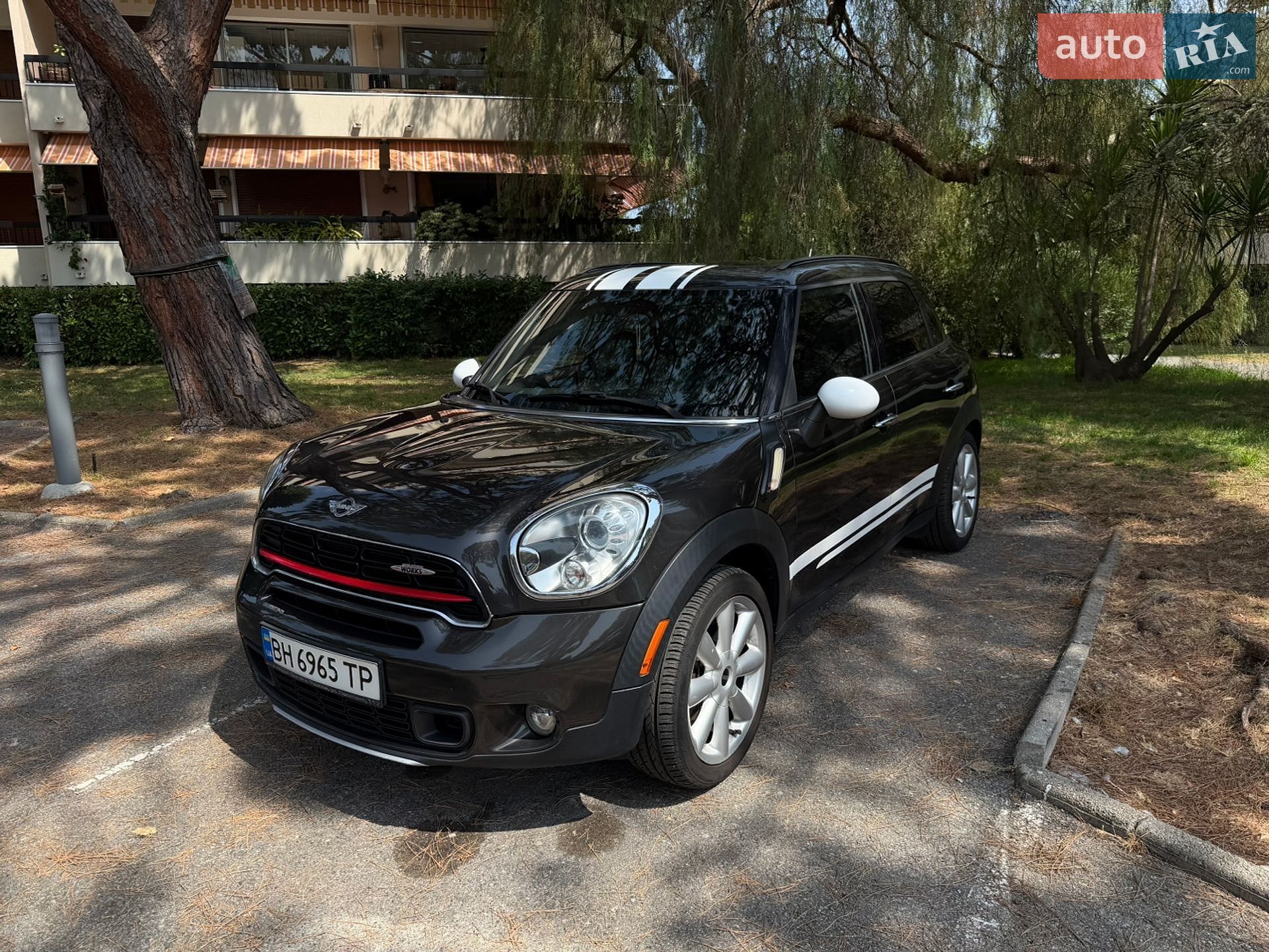 Mini Cooper 2016 VIN WMWZC3C57GWT09380 фото оголошення 2 з 22