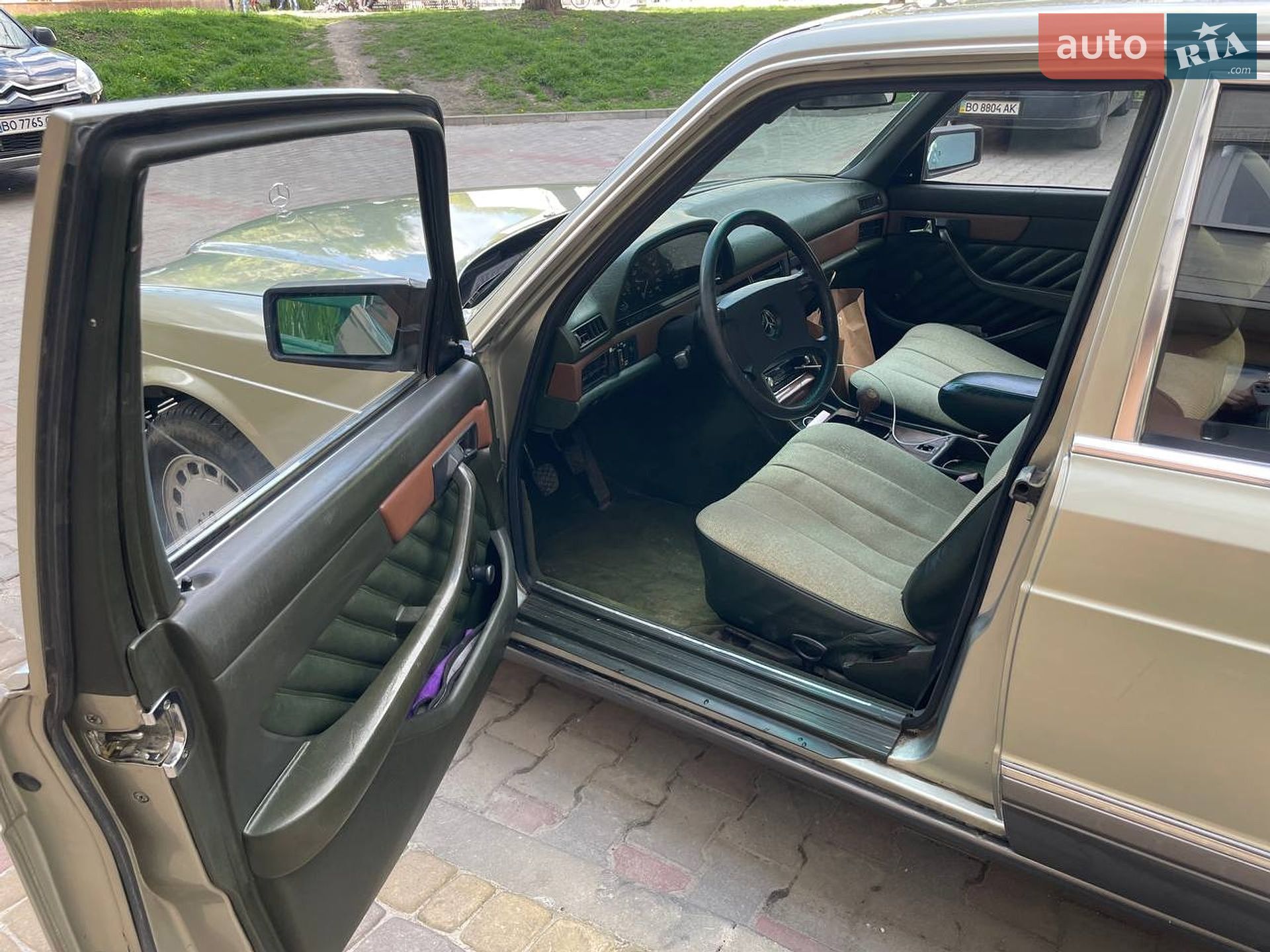 Mercedes-Benz S-Class 1985 VIN WDB1260221A132141 фото оголошення 8 з 12