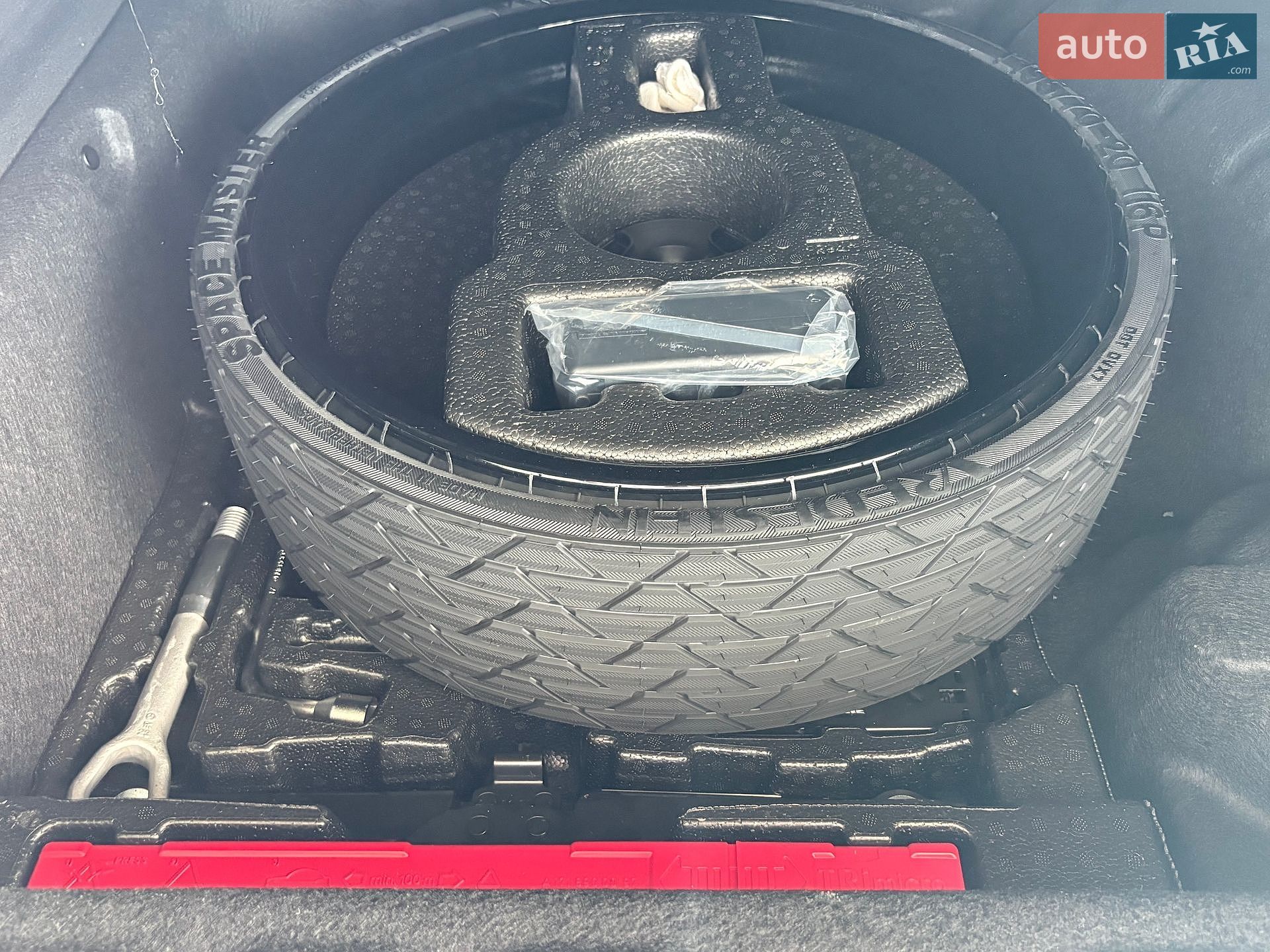 Mercedes-Benz GLE-Class Coupe 2024 VIN W1NFD6BB4RB187625 фото оголошення 46 з 49