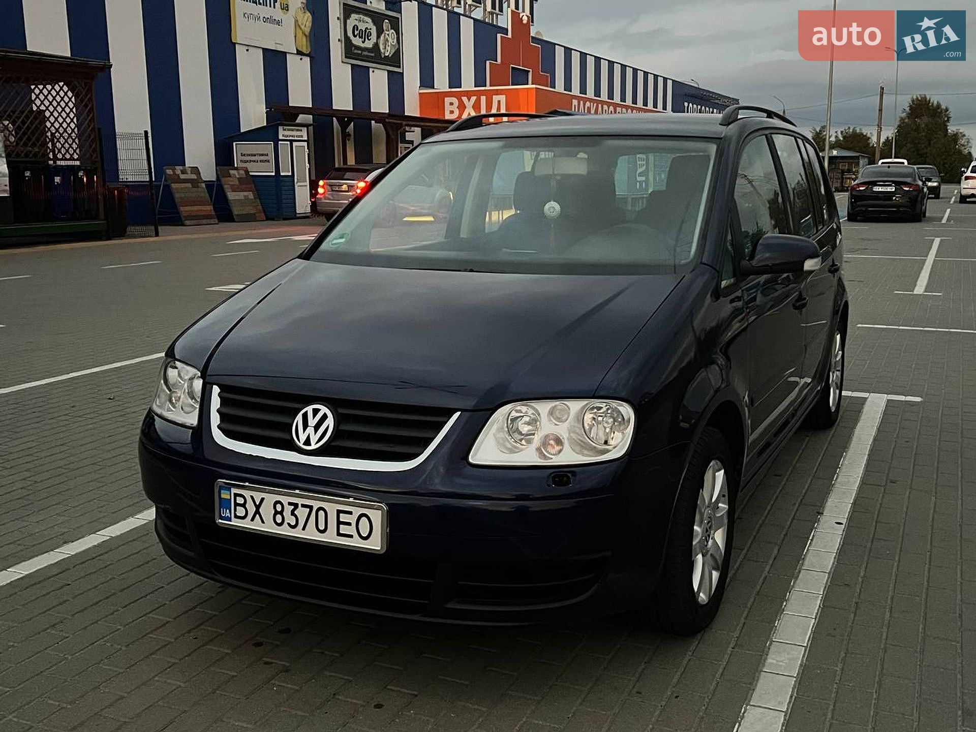 Volkswagen Touran 2005 VIN WVGZZZ1TZ5W162896 фото оголошення 2 з 10