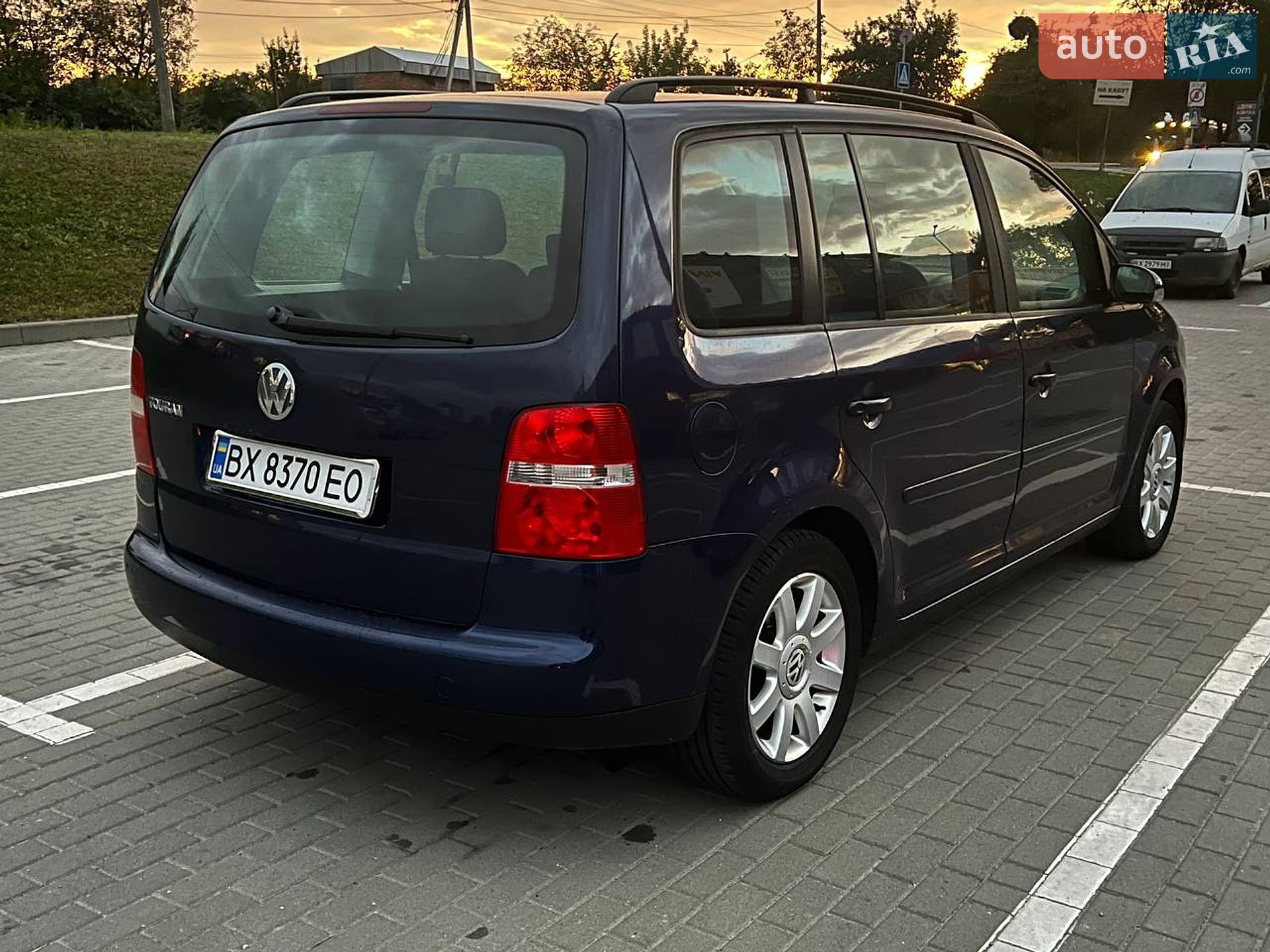 Volkswagen Touran 2005 VIN WVGZZZ1TZ5W162896 фото оголошення 3 з 10