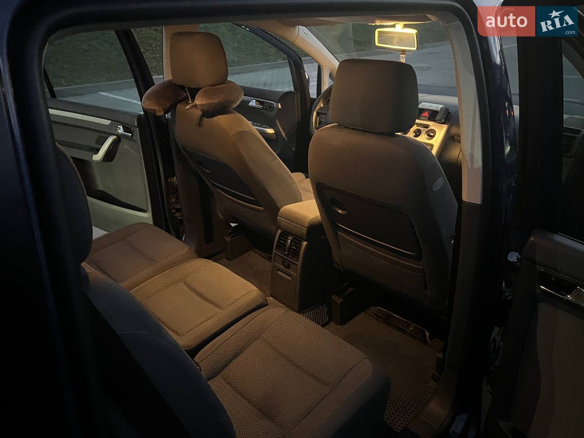 Volkswagen Touran 2005 VIN WVGZZZ1TZ5W162896 фото оголошення 7 з 10