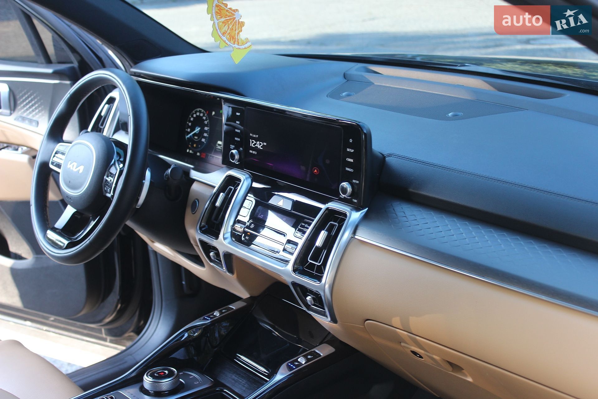 Kia Sorento 2022 VIN KNARK81BHPA198462 фото оголошення 53 з 80