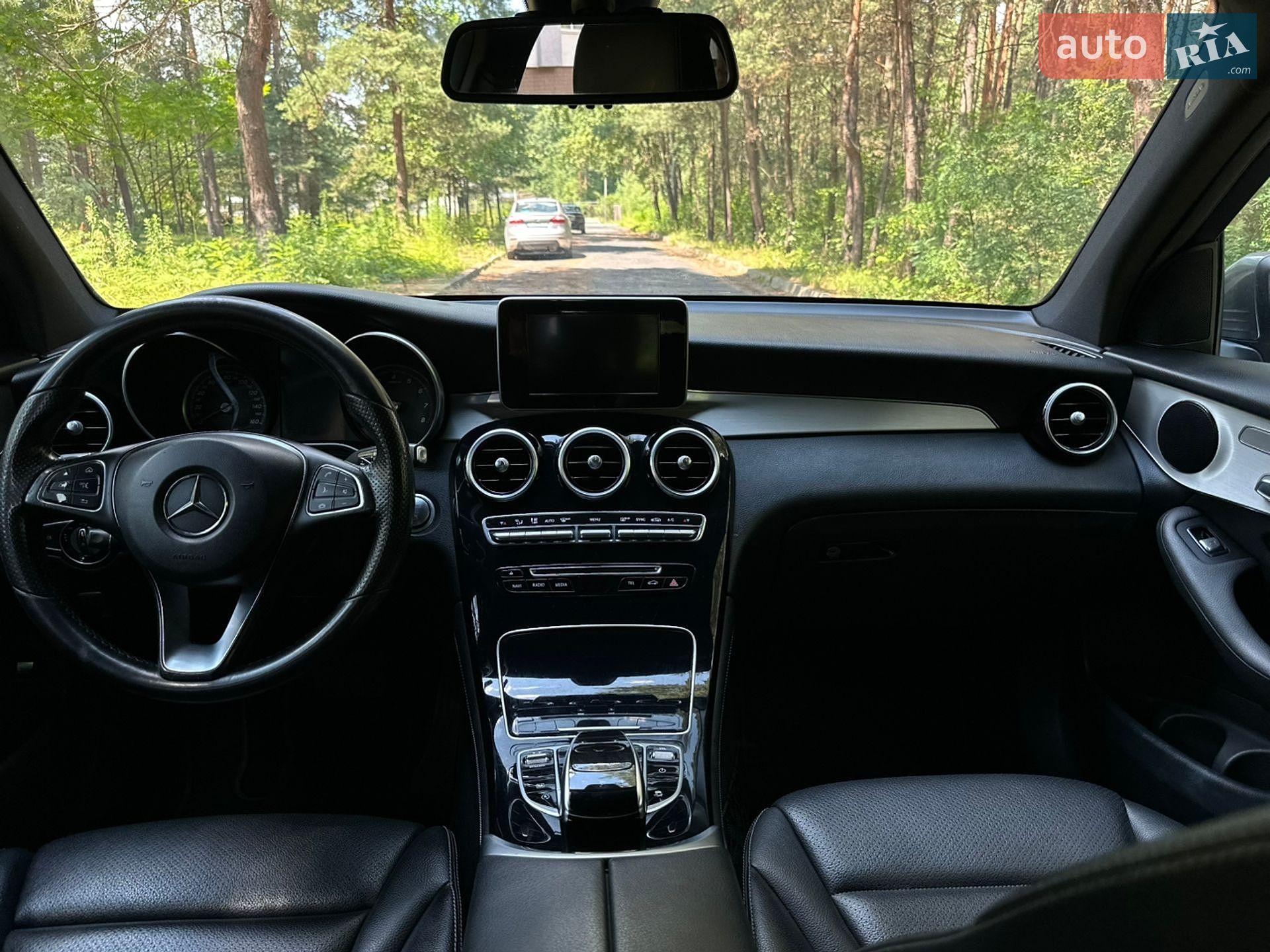 Mercedes-Benz GLC-Class 2017 VIN WDC0G4JB3HF128237 фото оголошення 3 з 20