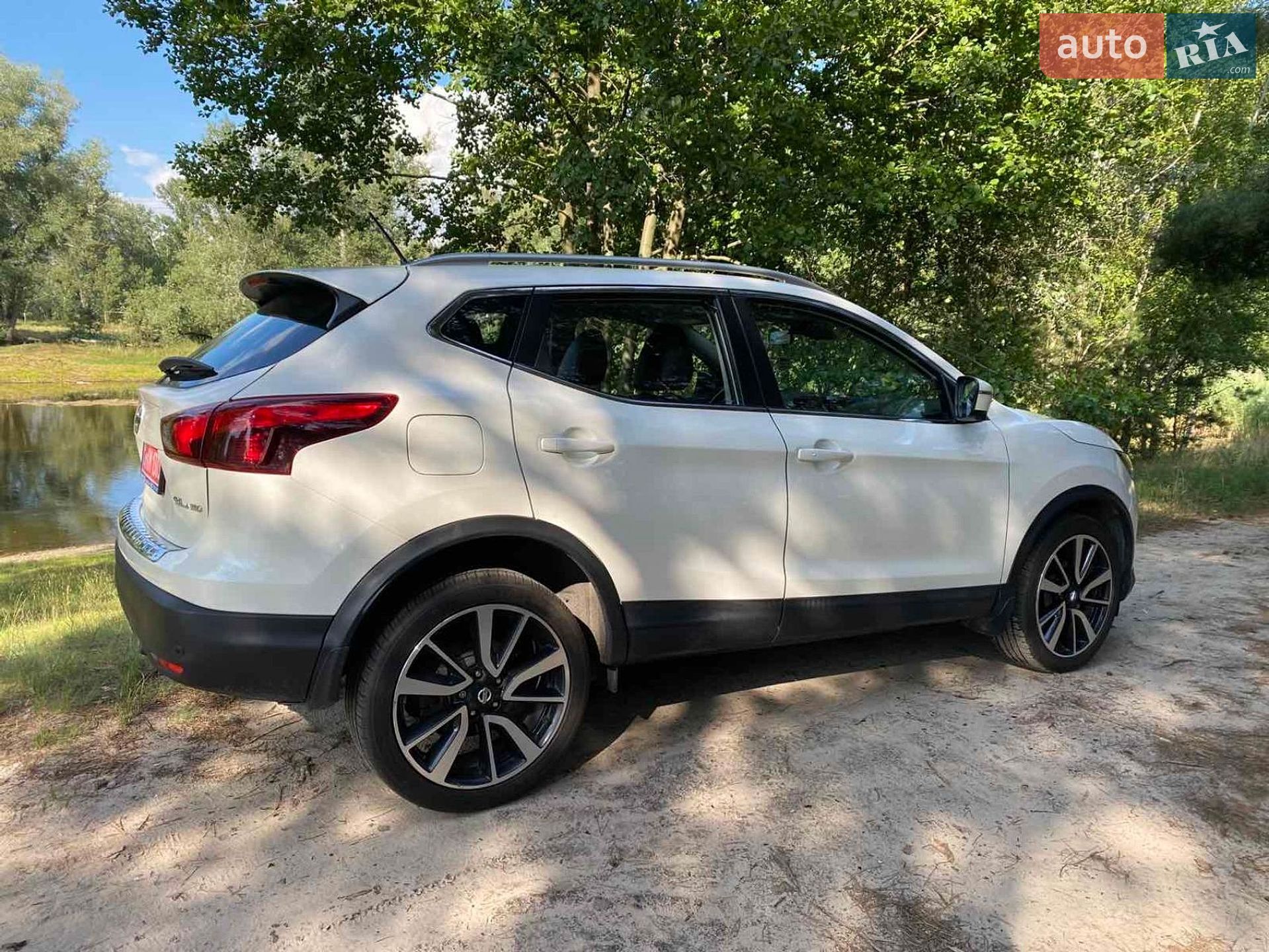 Nissan Rogue Sport 2018 VIN JN1BJ1CRXKW317700 фото оголошення 8 з 42