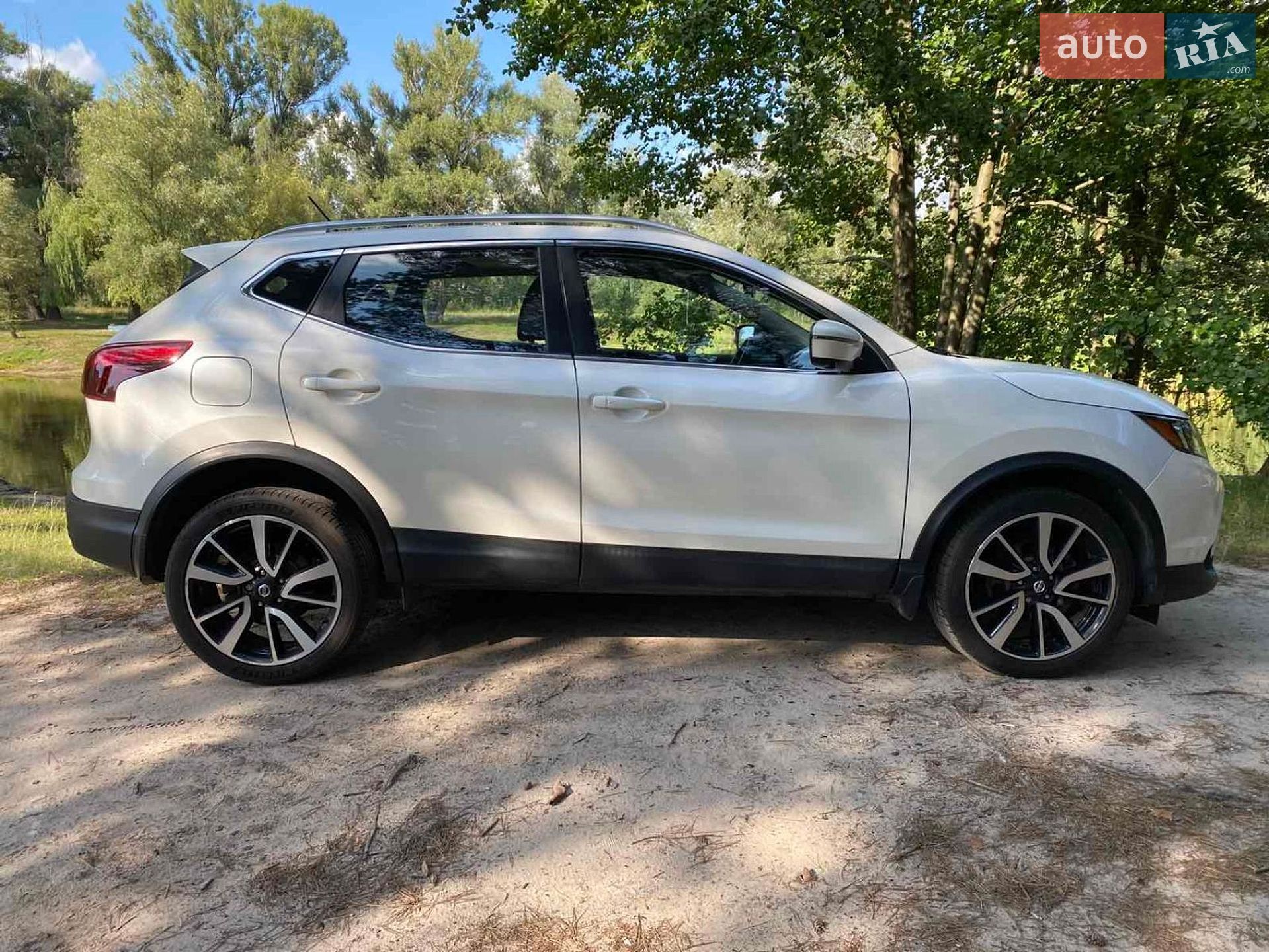 Nissan Rogue Sport 2018 VIN JN1BJ1CRXKW317700 фото оголошення 9 з 42