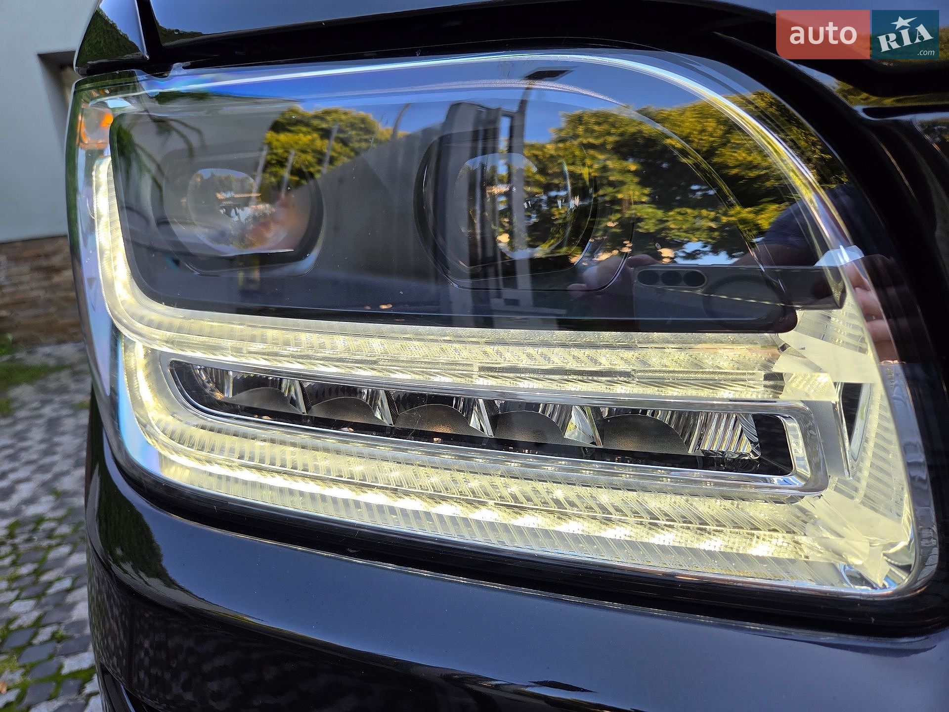 Lincoln Navigator 2019 VIN 5LMJJ2HT3KEL14607 фото оголошення 45 з 100