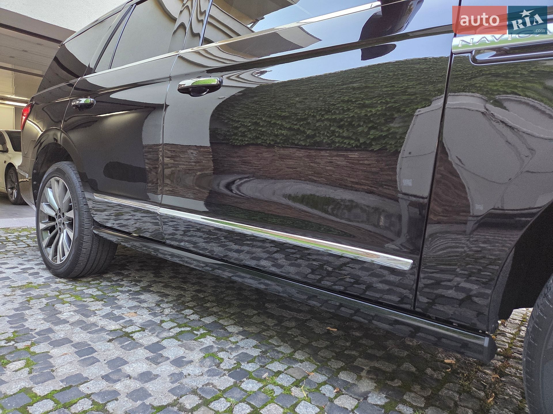 Lincoln Navigator 2019 VIN 5LMJJ2HT3KEL14607 фото оголошення 46 з 100