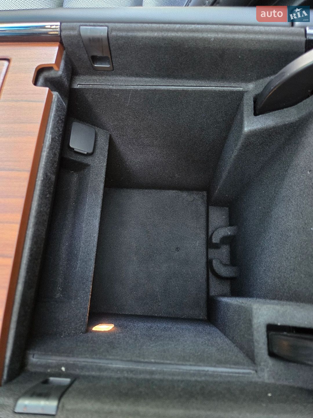 Lincoln Navigator 2019 VIN 5LMJJ2HT3KEL14607 фото оголошення 56 з 100