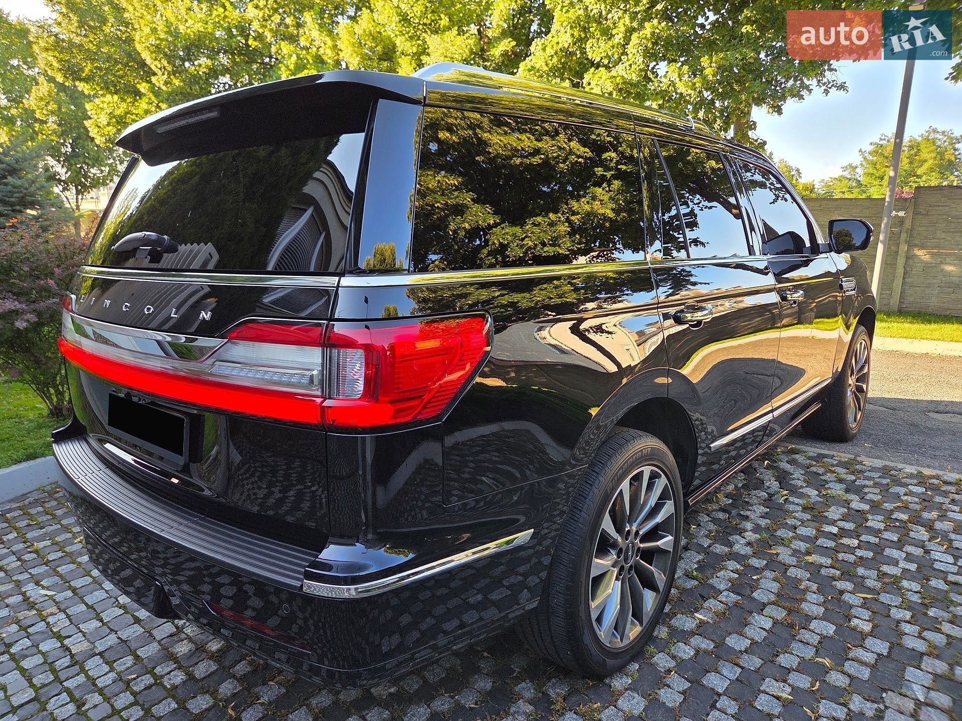 Lincoln Navigator 2019 VIN 5LMJJ2HT3KEL14607 фото оголошення 91 з 100