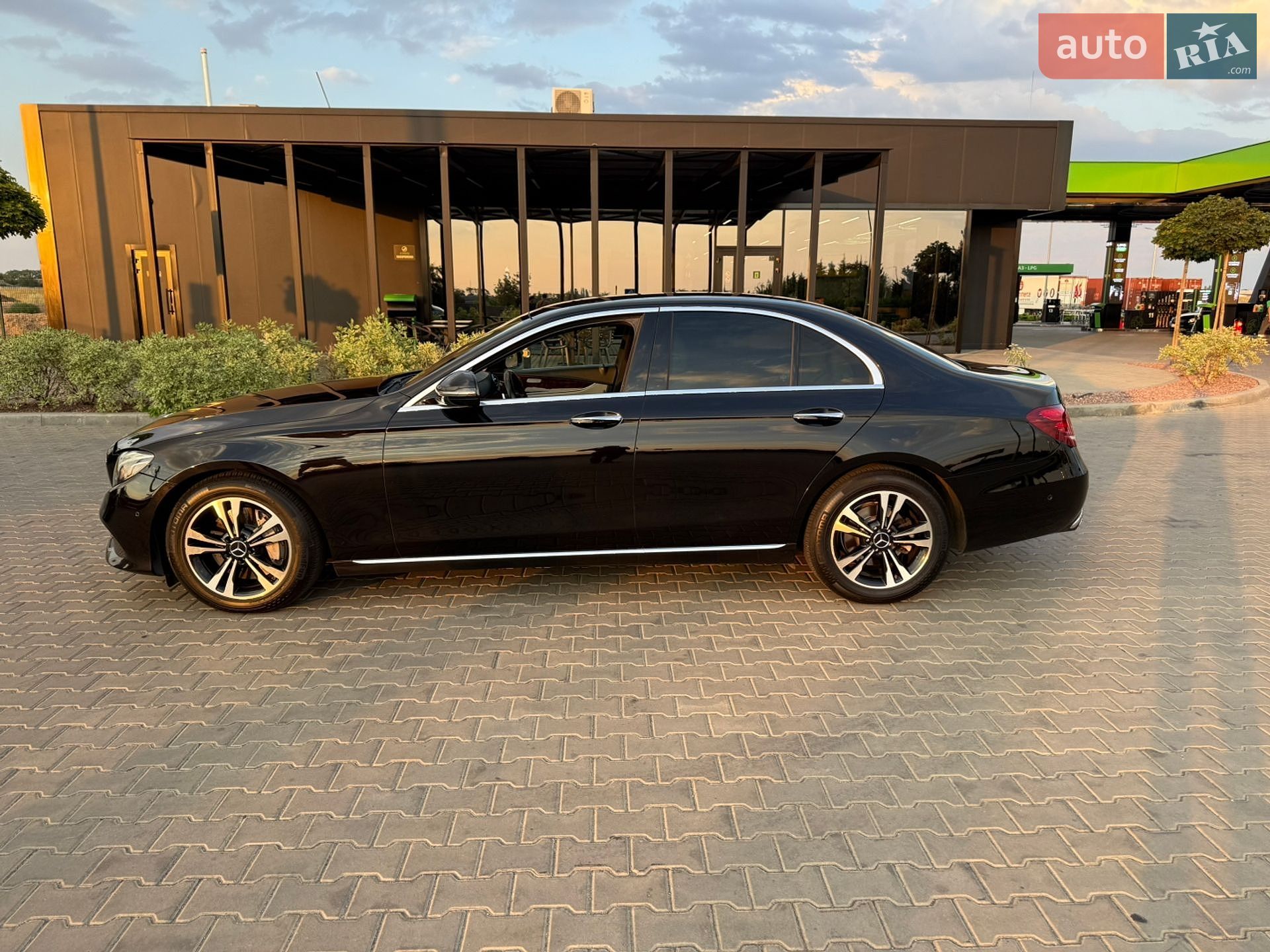 Mercedes-Benz E-Class 2016 VIN WDD2130041A002712 фото оголошення 3 з 25