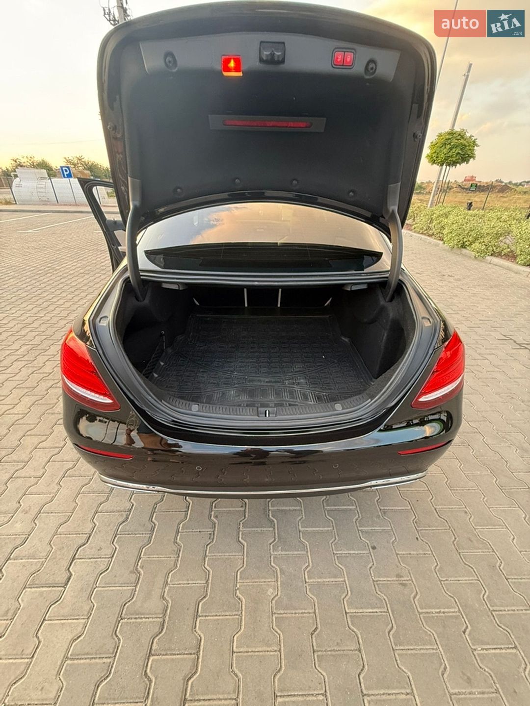 Mercedes-Benz E-Class 2016 VIN WDD2130041A002712 фото оголошення 19 з 25