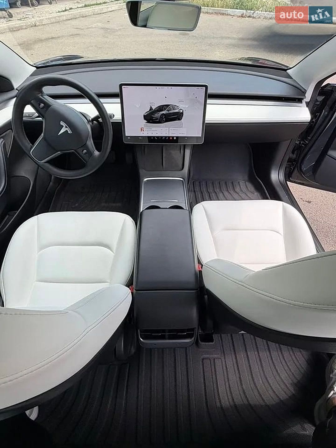 Tesla Model 3 2022 VIN 5YJ3E1EB1NF268708 фото оголошення 12 з 21