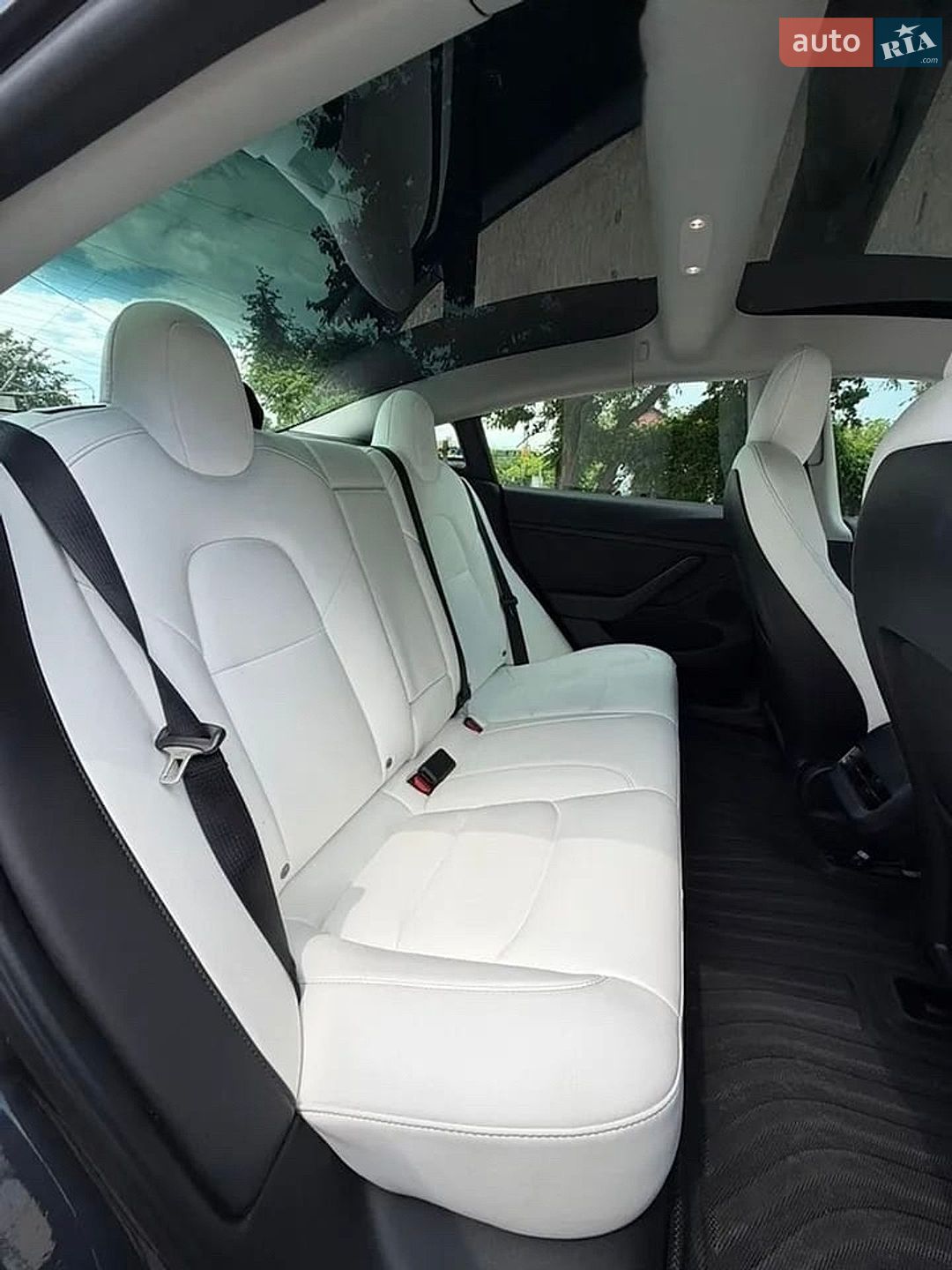Tesla Model 3 2022 VIN 5YJ3E1EB1NF268708 фото оголошення 17 з 21