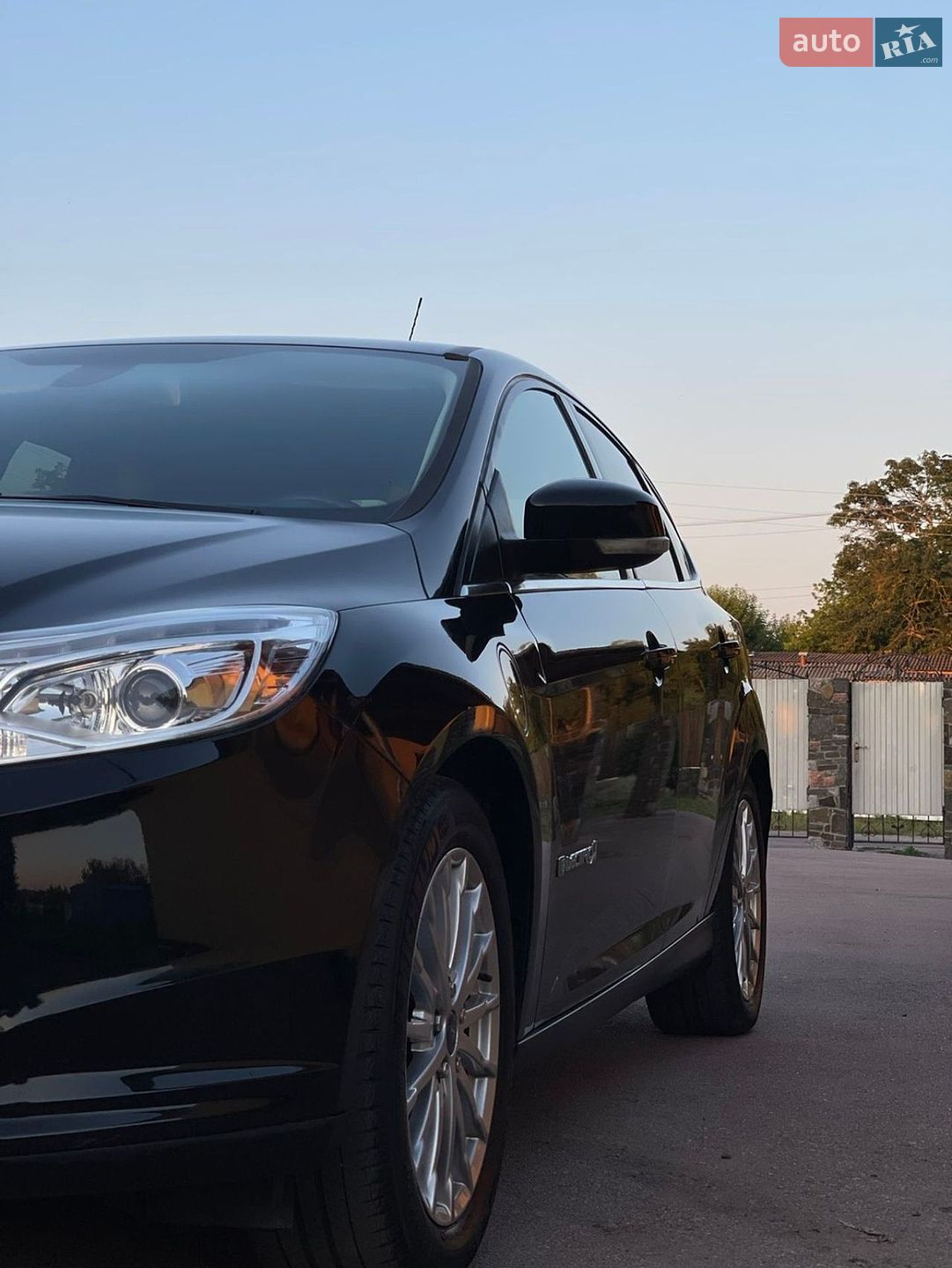 Ford Focus 2013 VIN WF0KXXGCBEDC79918 фото оголошення 3 з 35