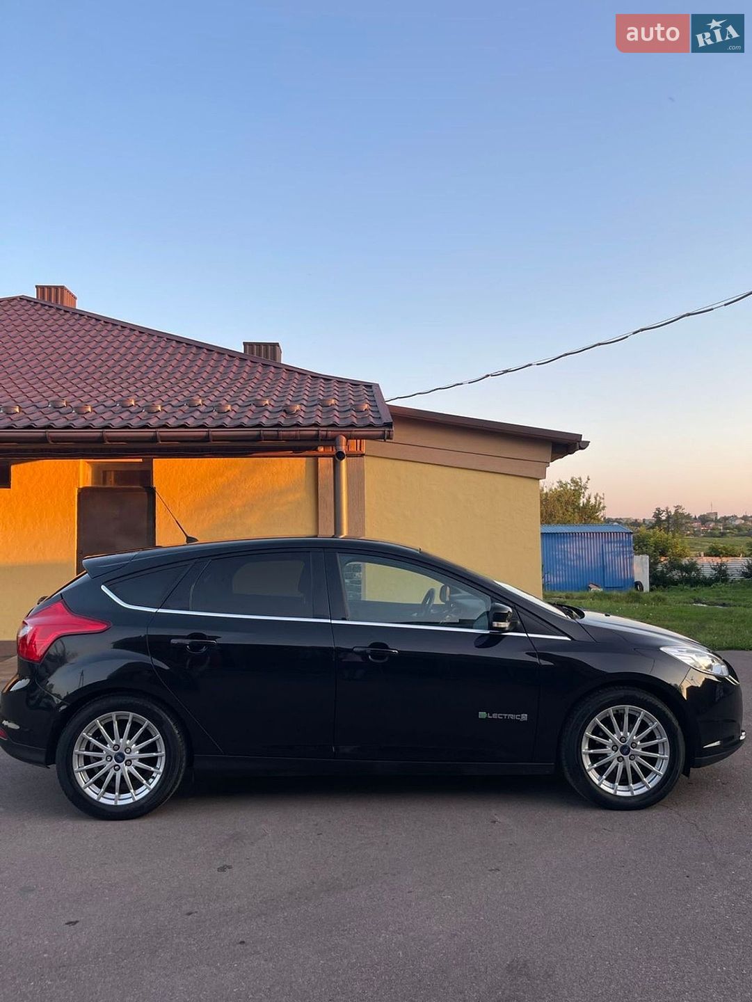 Ford Focus 2013 VIN WF0KXXGCBEDC79918 фото оголошення 10 з 35
