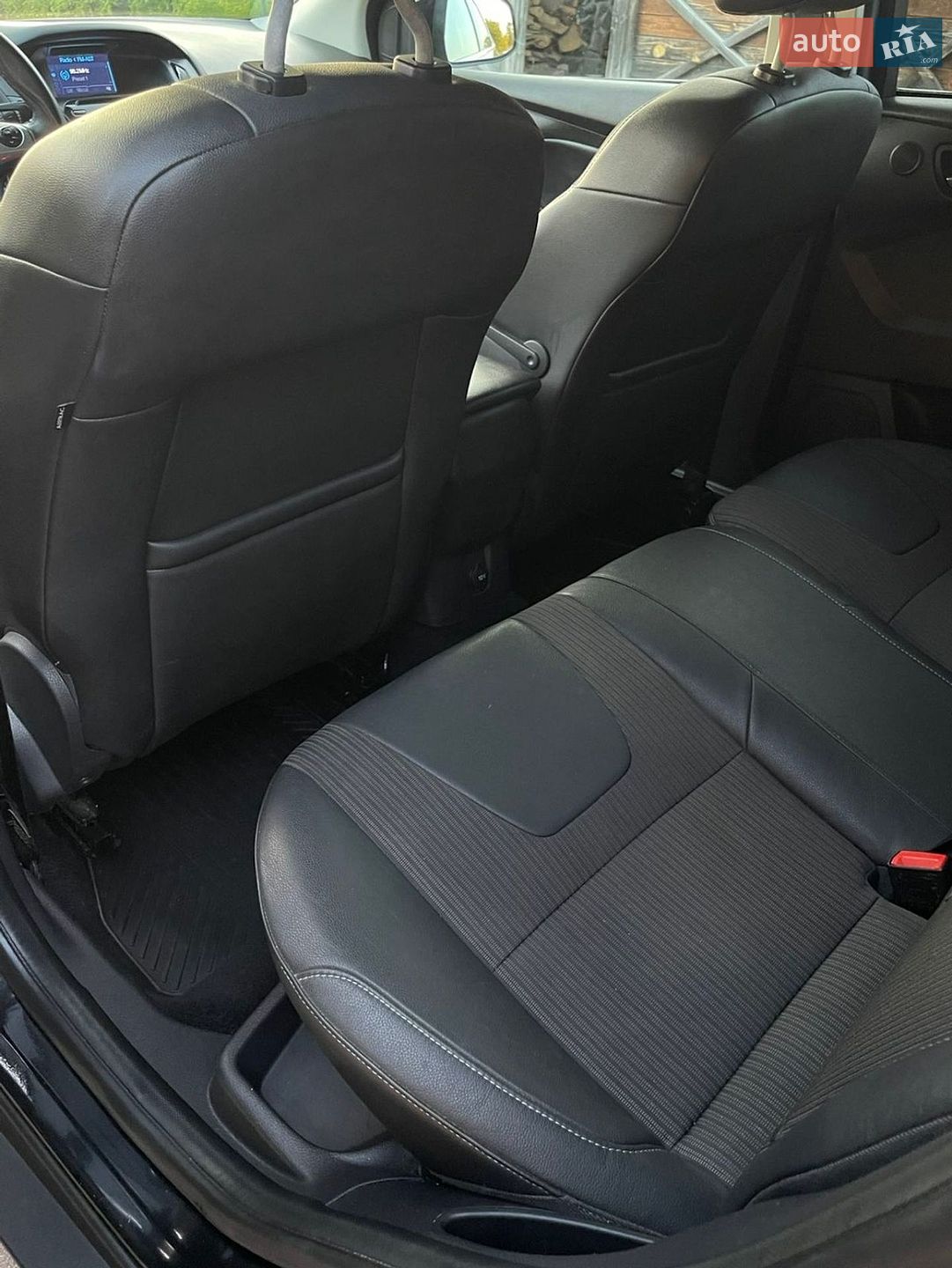 Ford Focus 2013 VIN WF0KXXGCBEDC79918 фото оголошення 32 з 35