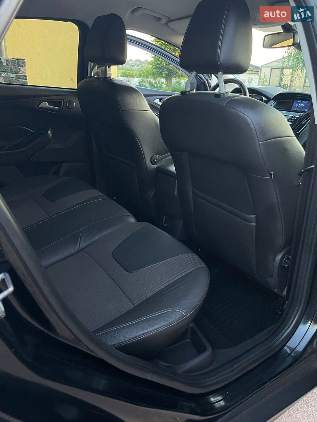 Ford Focus 2013 VIN WF0KXXGCBEDC79918 фото оголошення 34 з 35