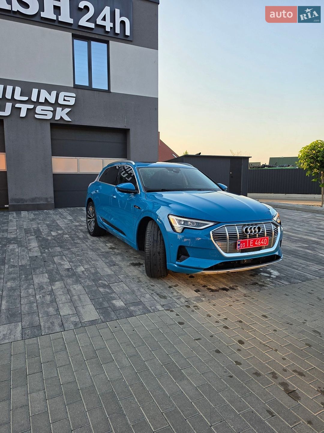 Audi e-tron 2019 VIN WA1VABGE4KB012072 фото оголошення 16 з 36