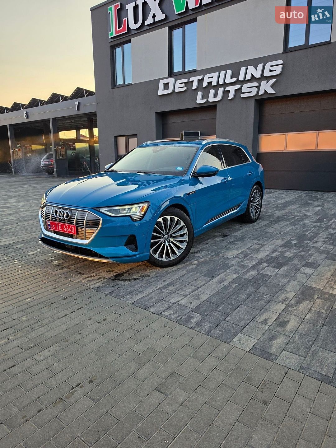 Audi e-tron 2019 VIN WA1VABGE4KB012072 фото оголошення 32 з 36