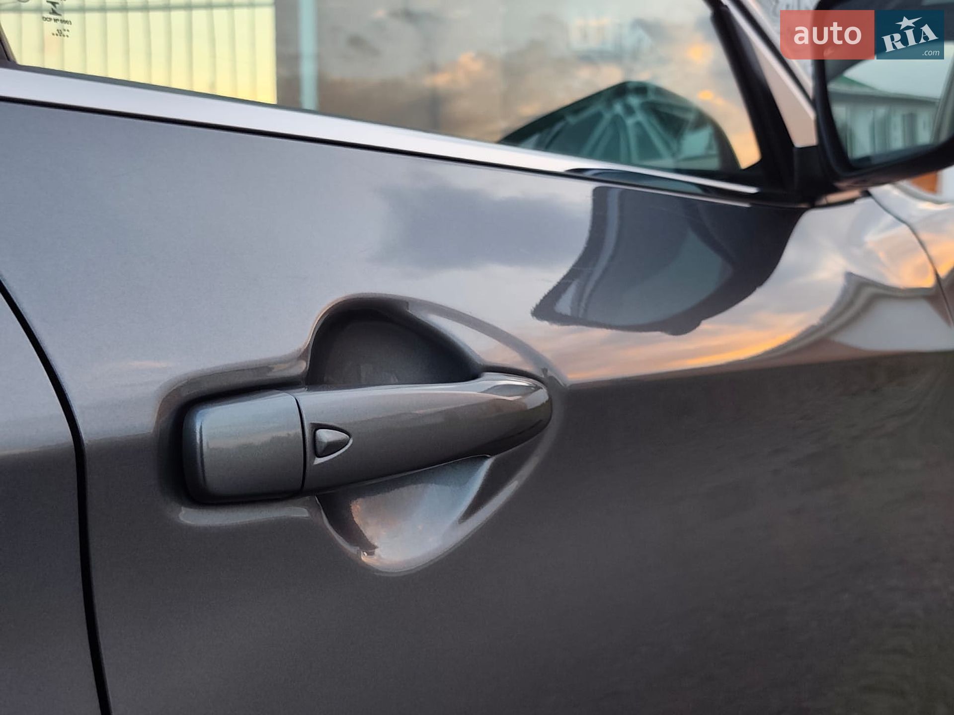 Nissan Qashqai 2013 VIN SJNFAAJ11U1001063 фото оголошення 17 з 61